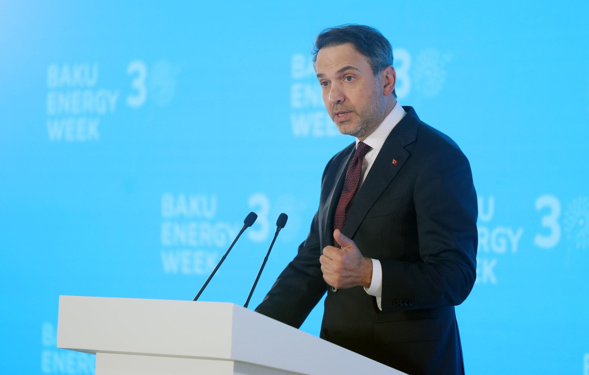 Bakan Bayraktar Bakü Enerji Haftası