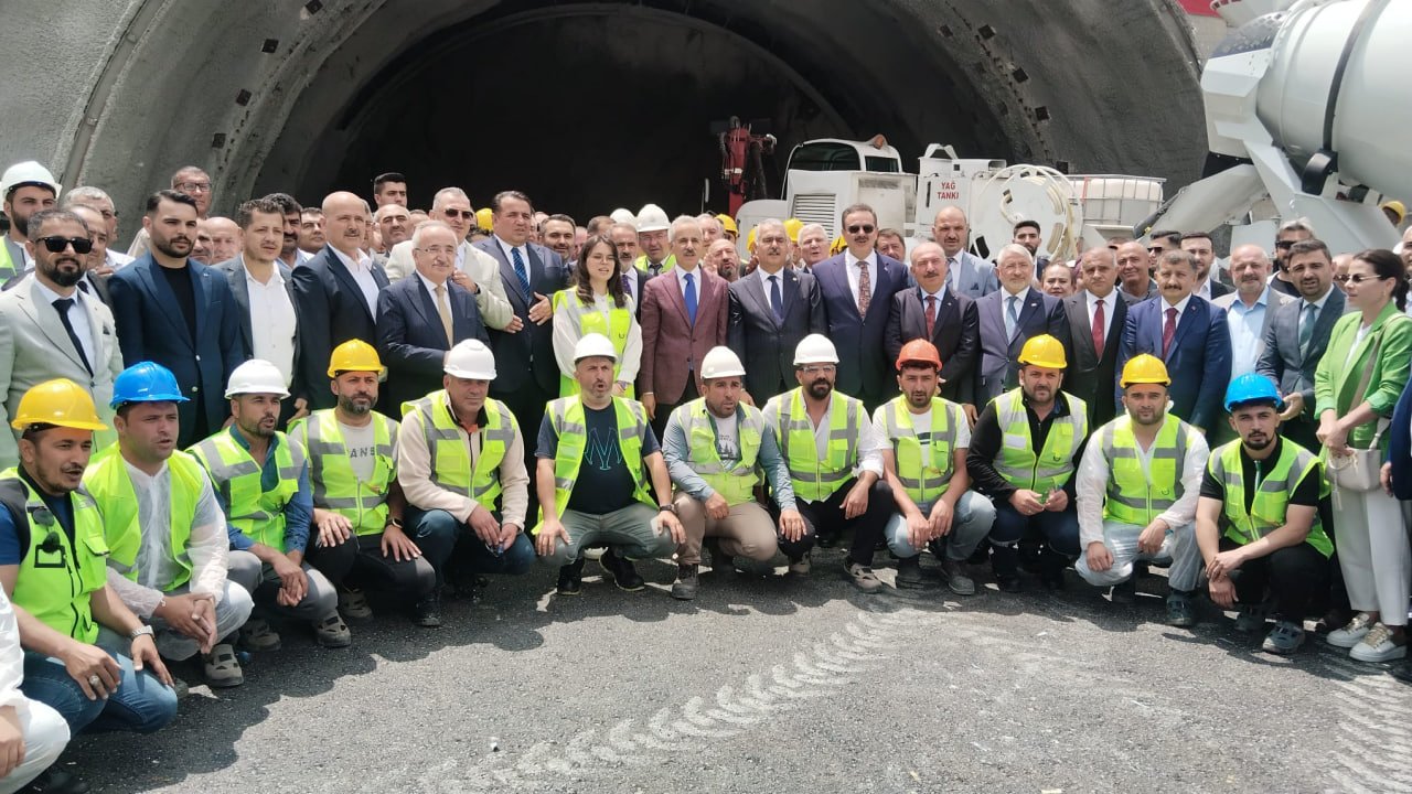 Bakan Uraloğlu Protokol Üyeleri