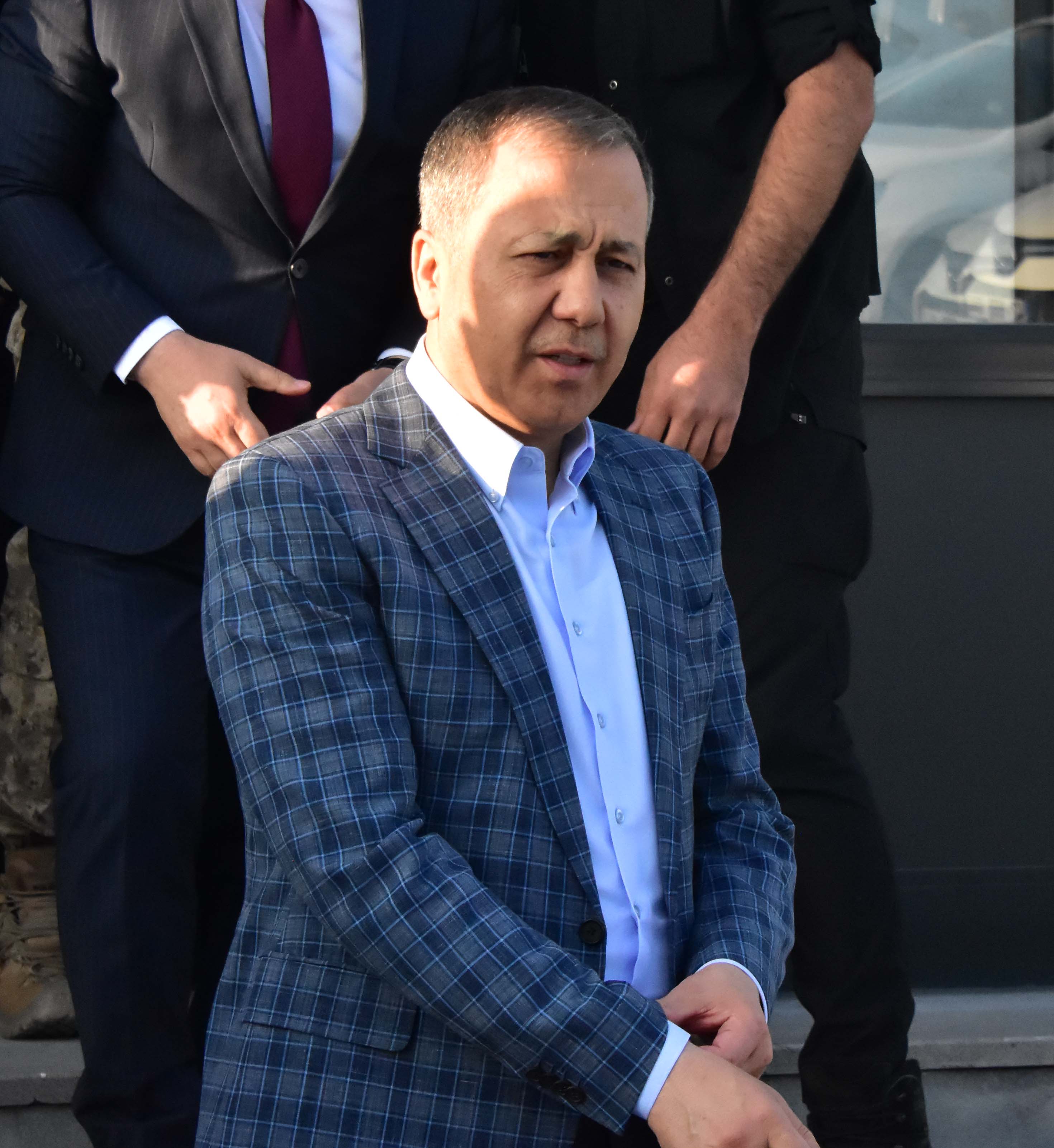 Bakan Ali Yerlikaya