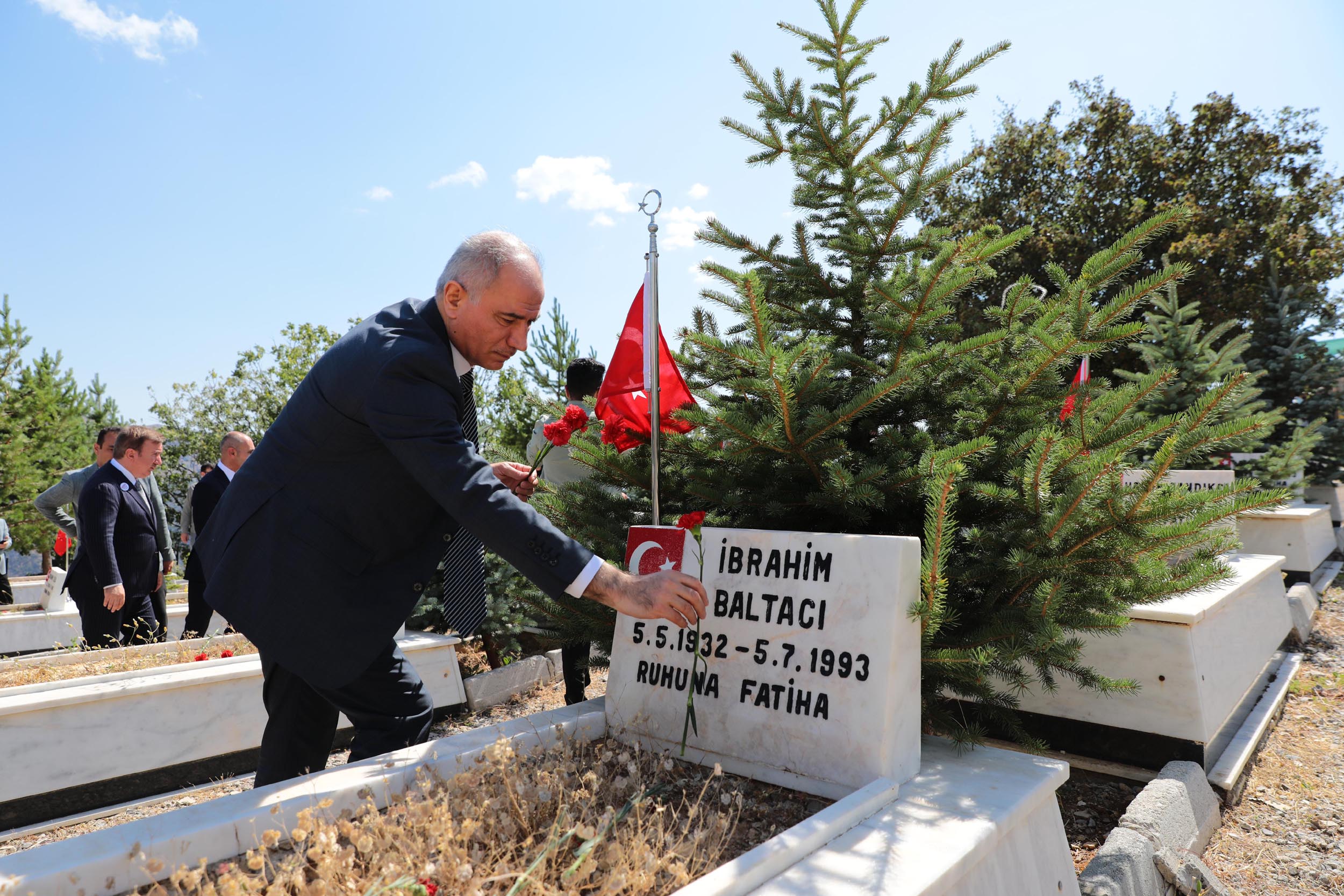 Başbağlar Şehitliği