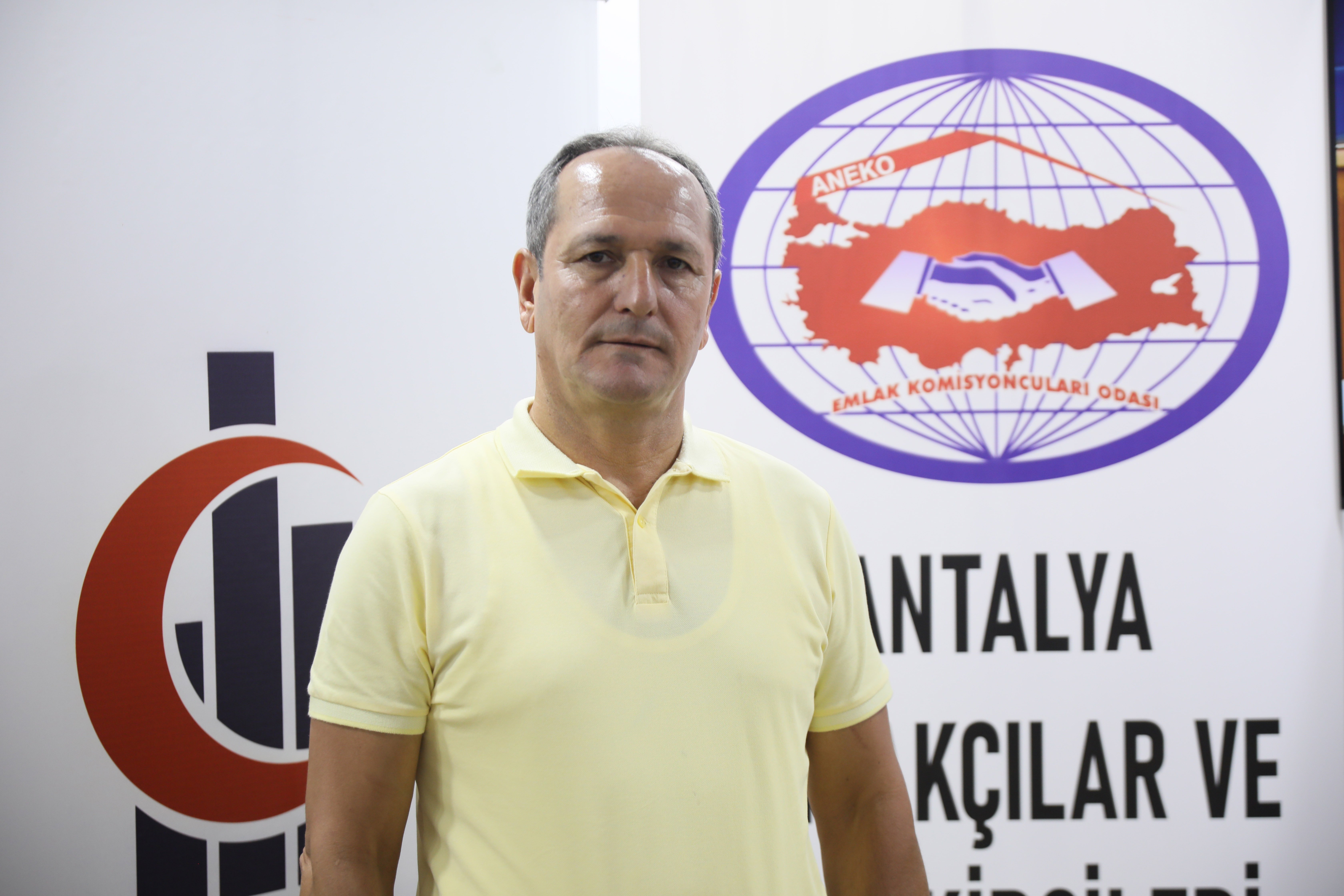 Emlakçılar