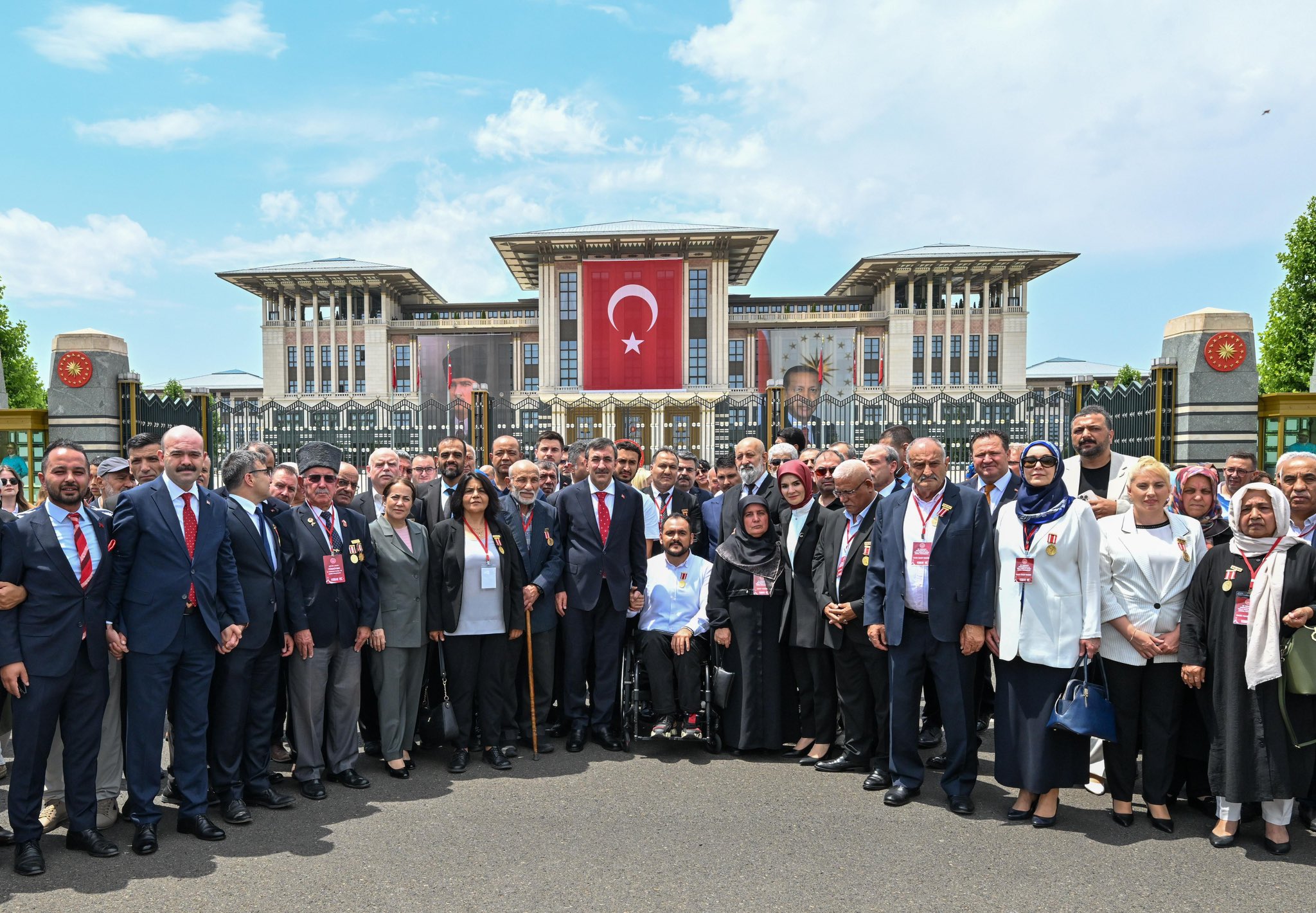 Cevdet Yılmaz Şehit Yakınları