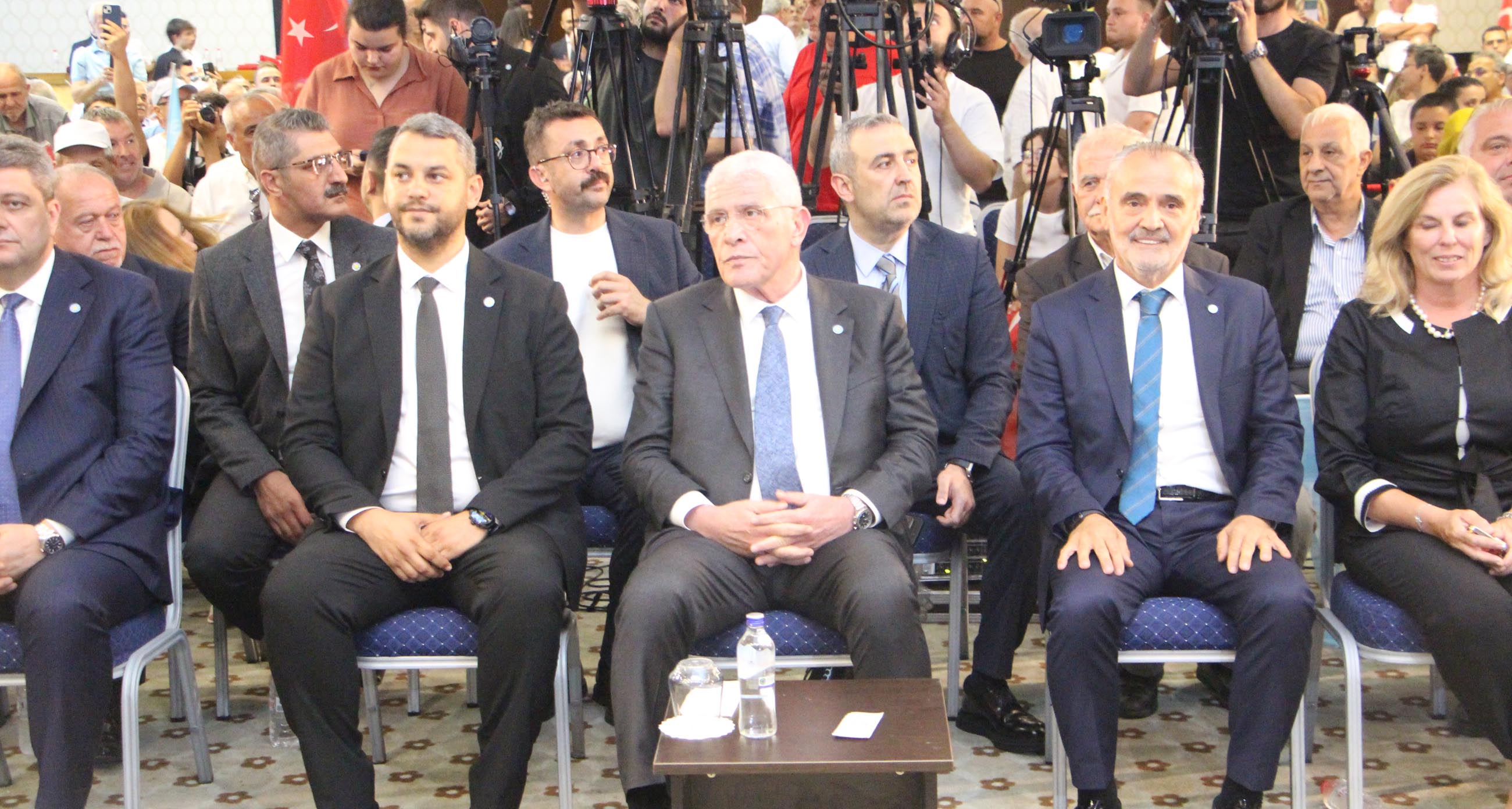 İYİ Parti toplantısı