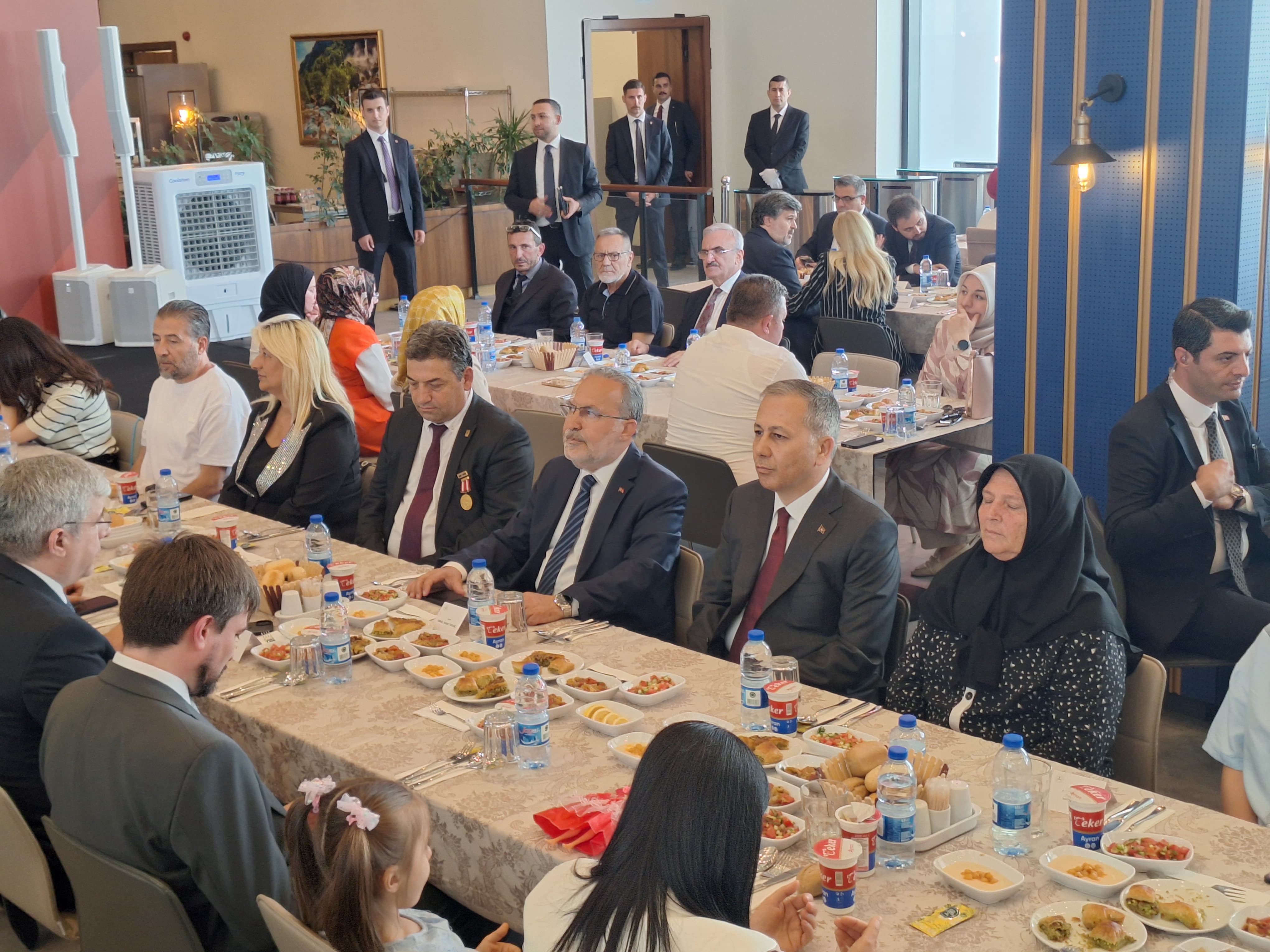 Bakan Yerlikaya FETÖ operasyonları