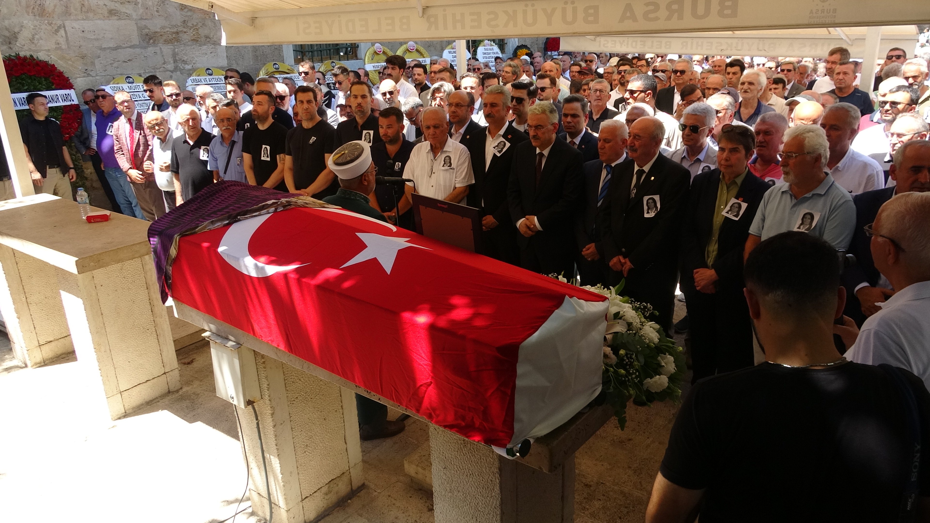 Lale Karabıyık Cenaze Namazı