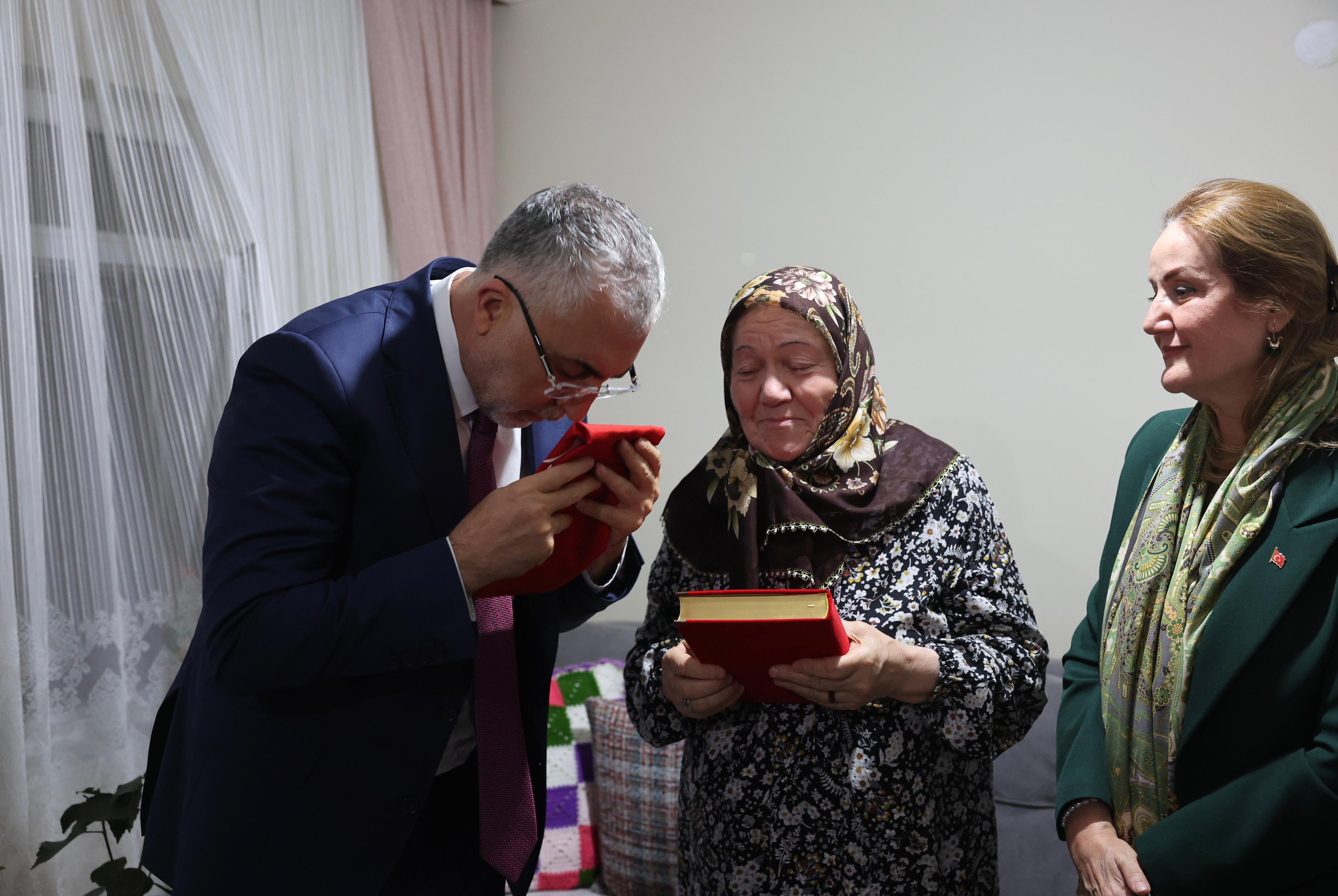 Bakan Vedat Işıkhan, Yakup Kozan