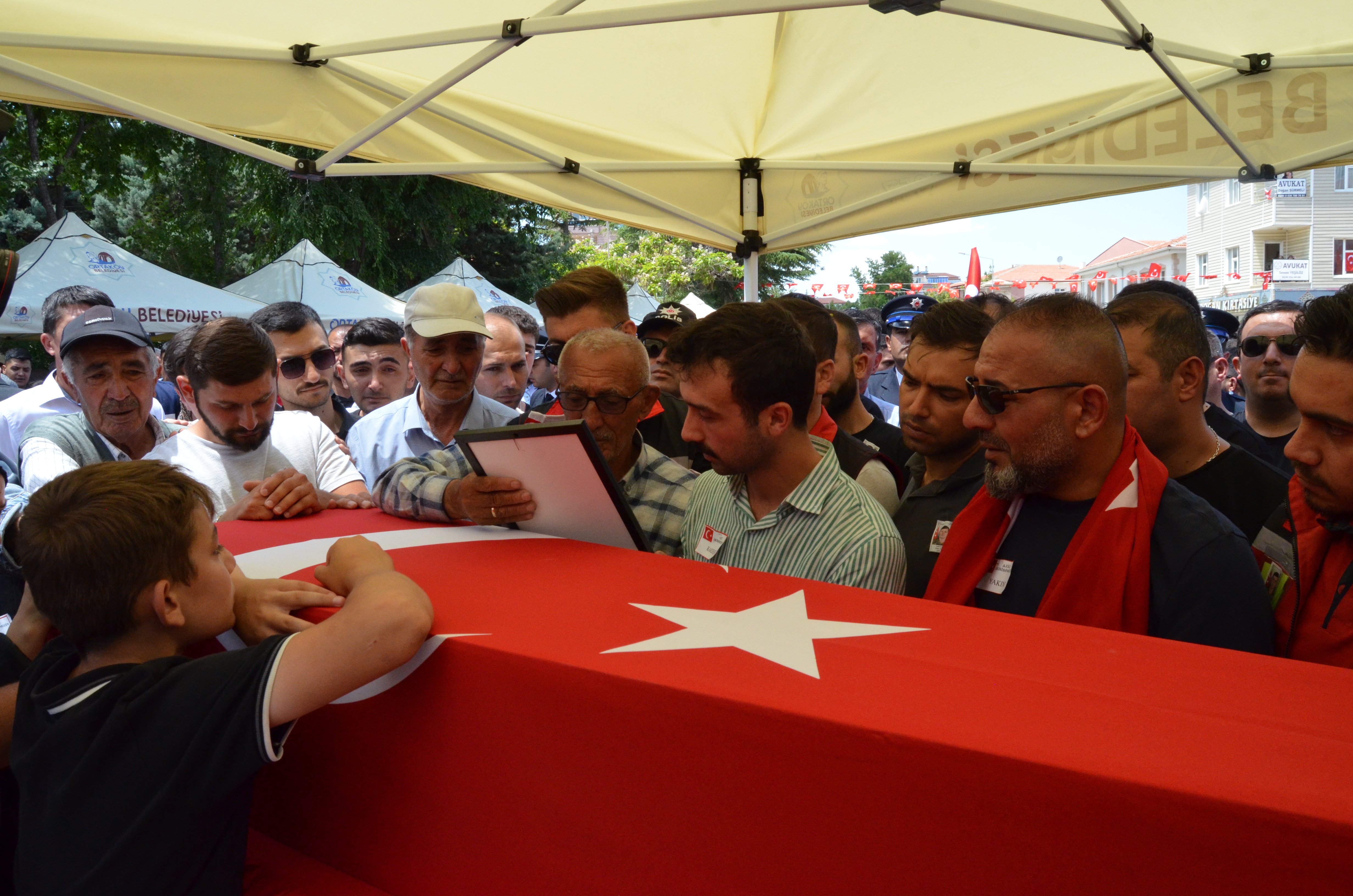 İçişleri Bakanı Ali Yerlikaya cenaze töreninde