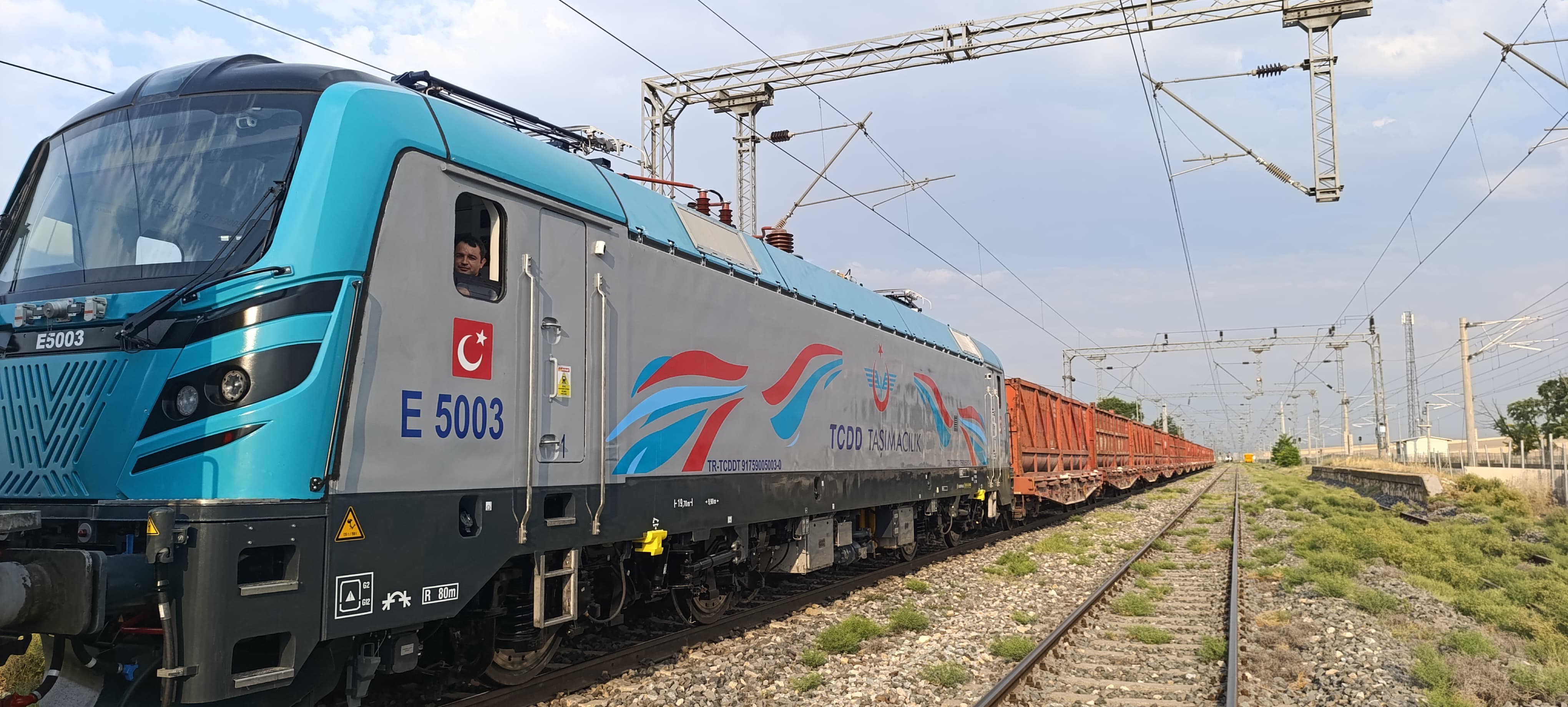 Yerli Lokomotif E5003