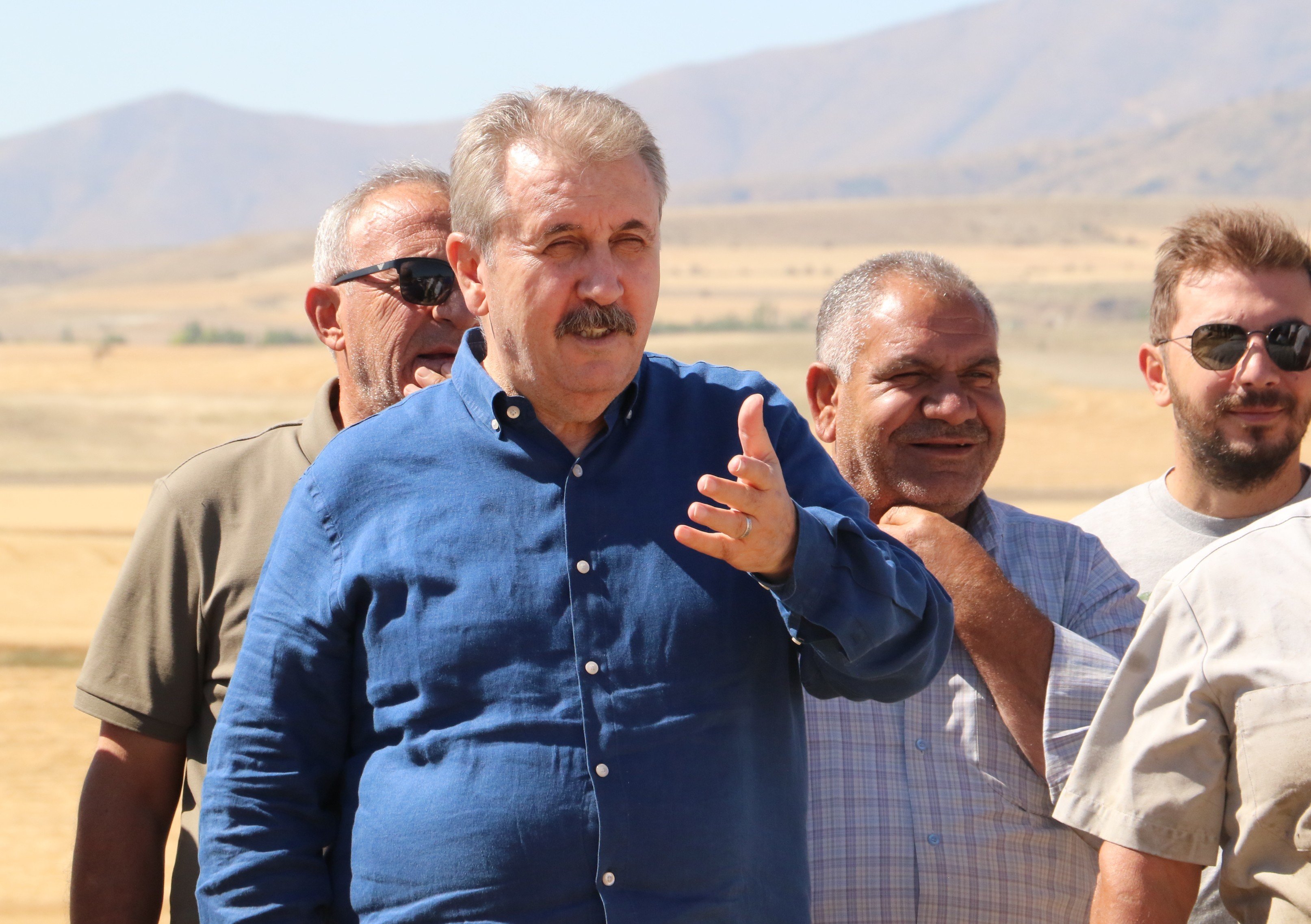 Mustafa Destici buğday hasadı