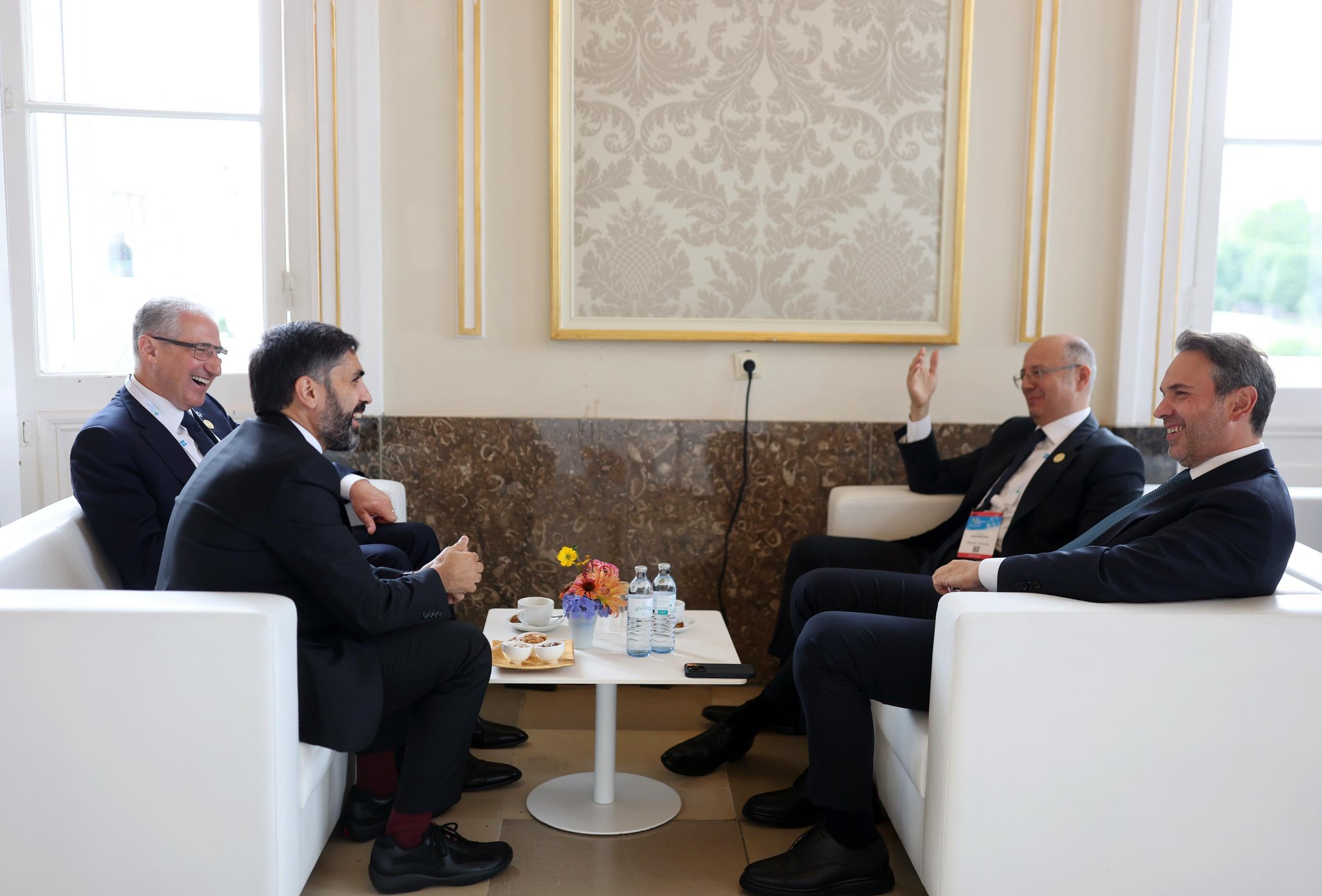 Bakan Bayraktar ve Azerbaycan Enerji Bakanı Şahbazov Viyana