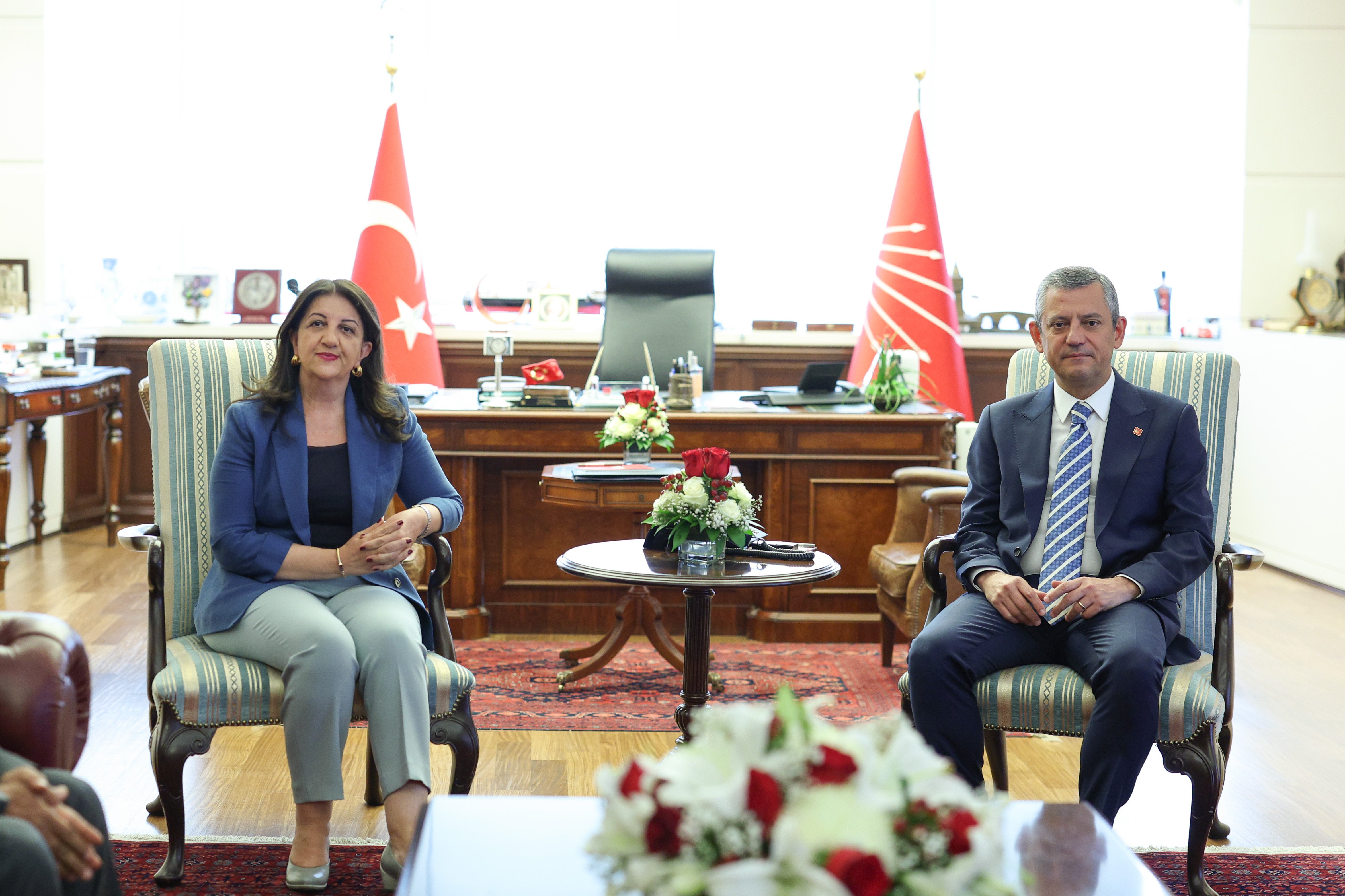 Mithat Sancar Konuşma Yapıyor