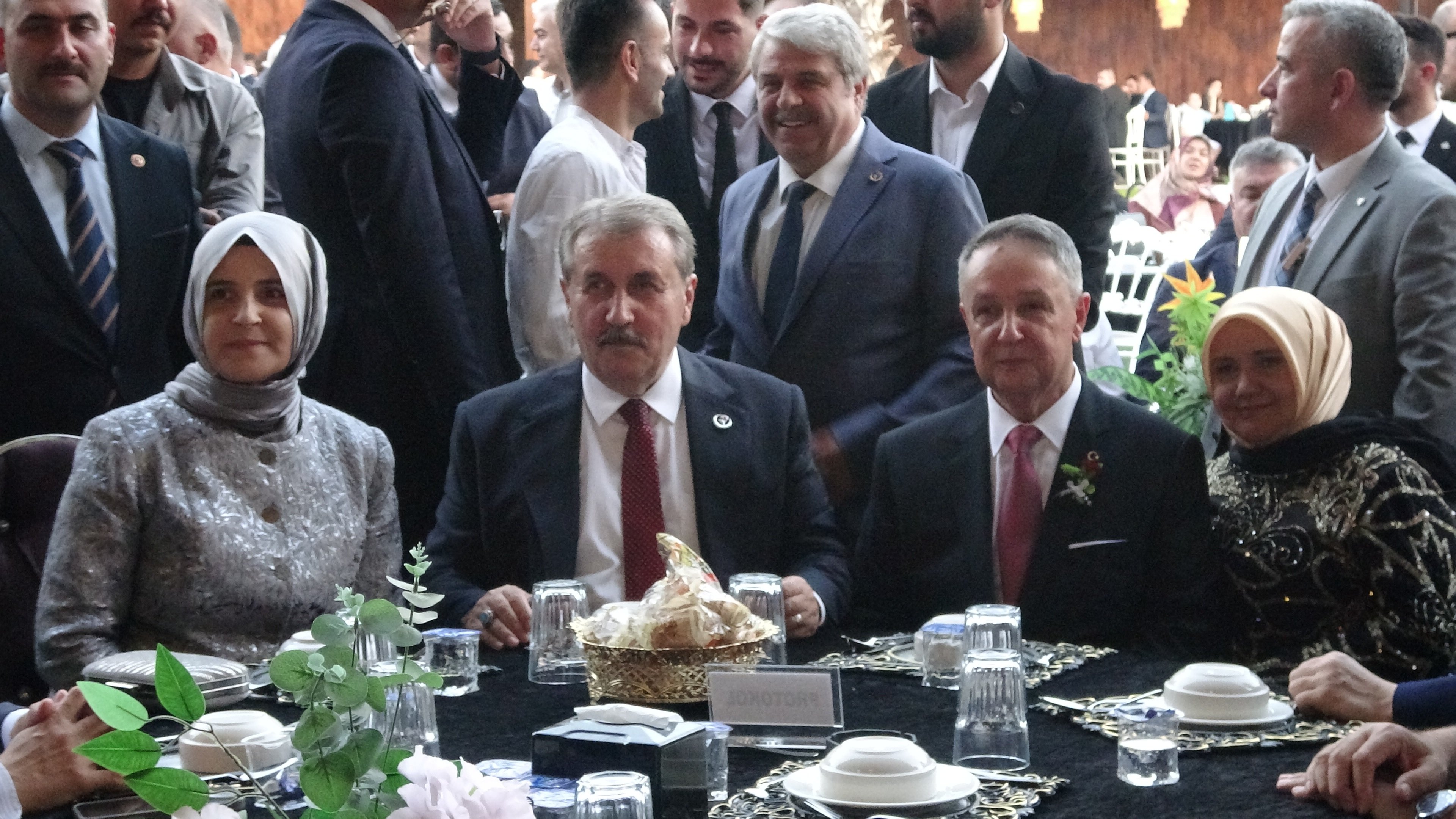 BBP Genel Başkanı Mustafa Destici Düğünde