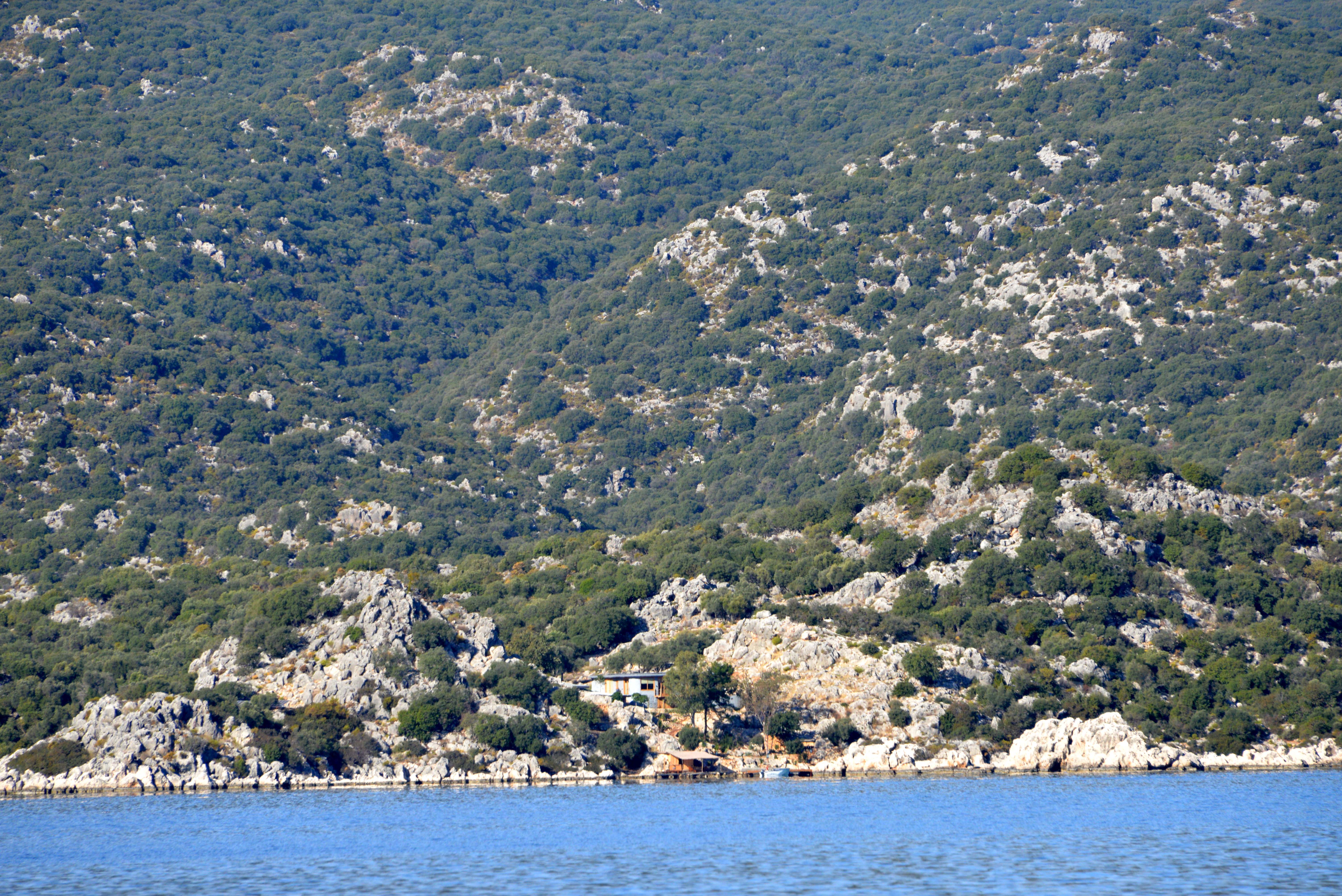 Kaçak Villa