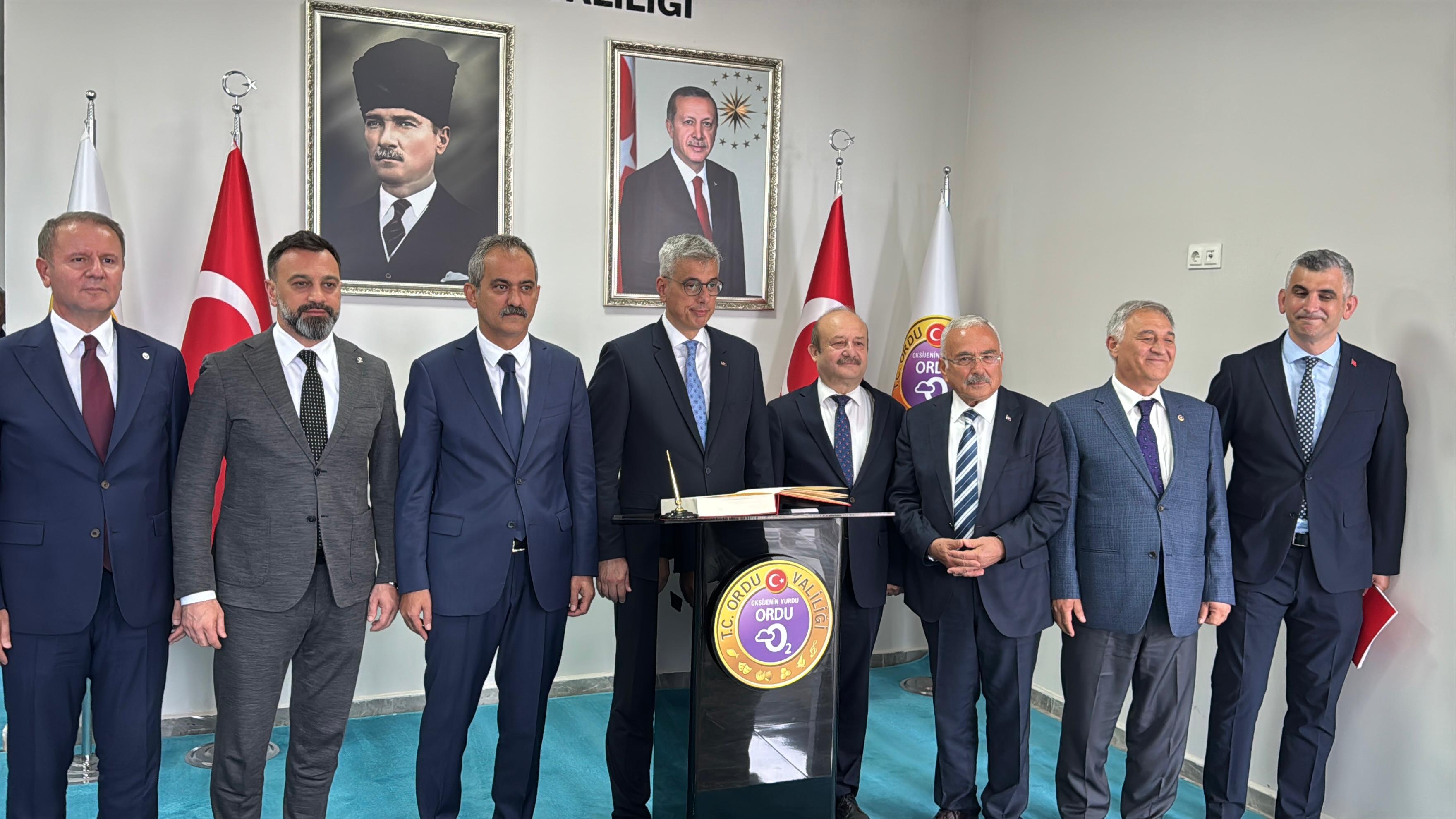 Sağlık Bakanı Kemal Memişoğlu Ordu Şehir Hastanesi inşaatında