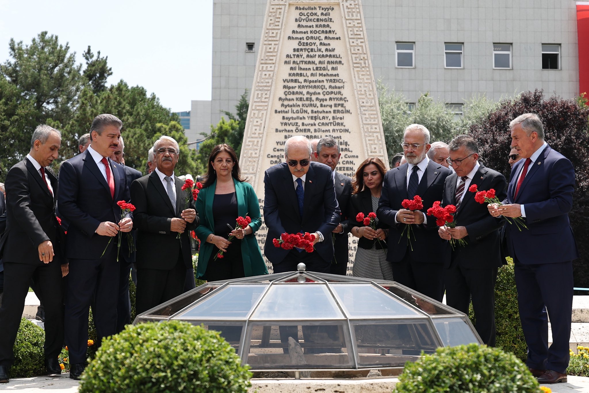 Numan Kurtulmuş 15 Temmuz Anıtı
