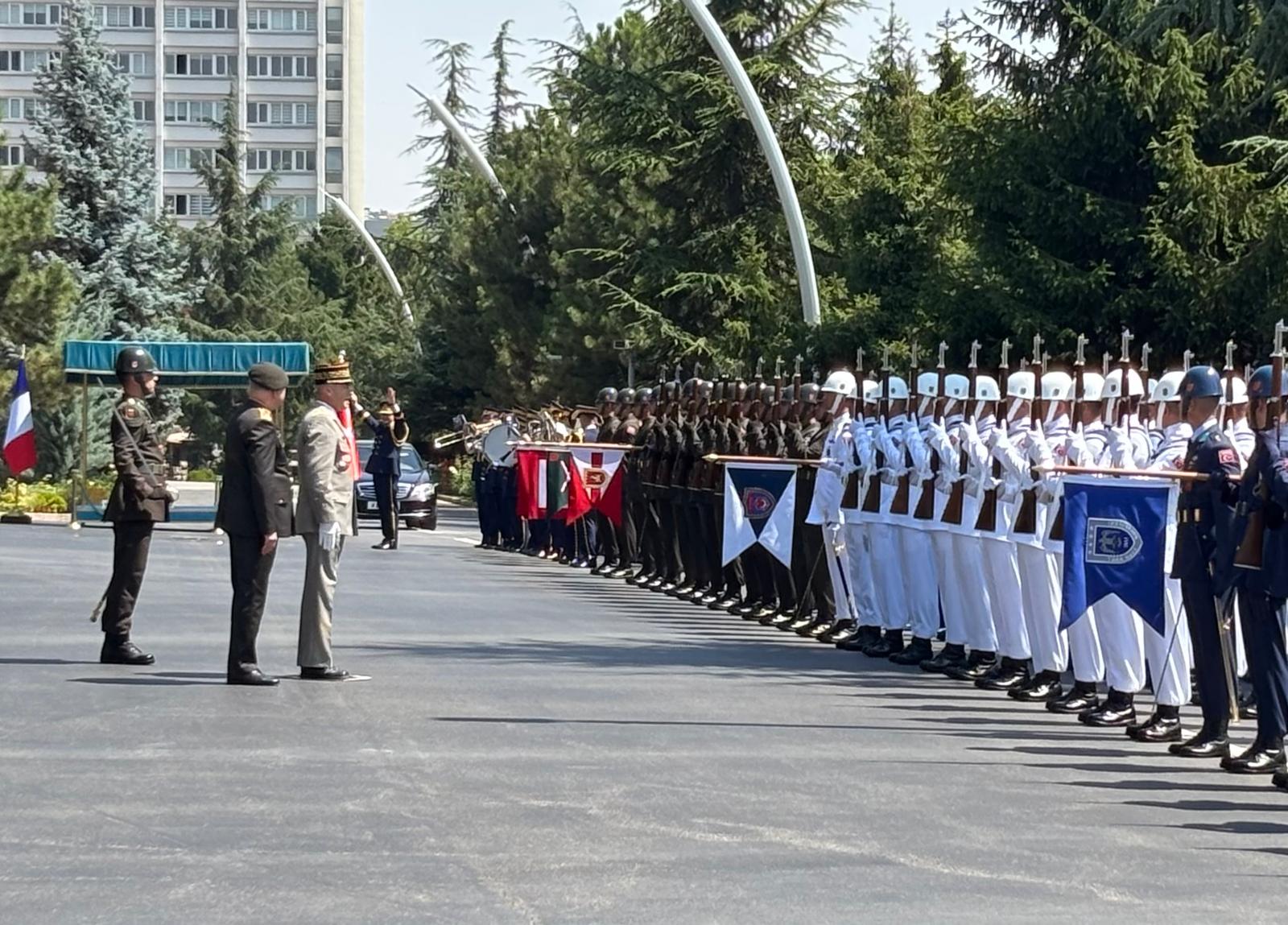 Genelkurmay Başkanı Orgeneral Metin Gürak ve Fransa Genelkurmay Başkanı Orgeneral Thierry Burkhard