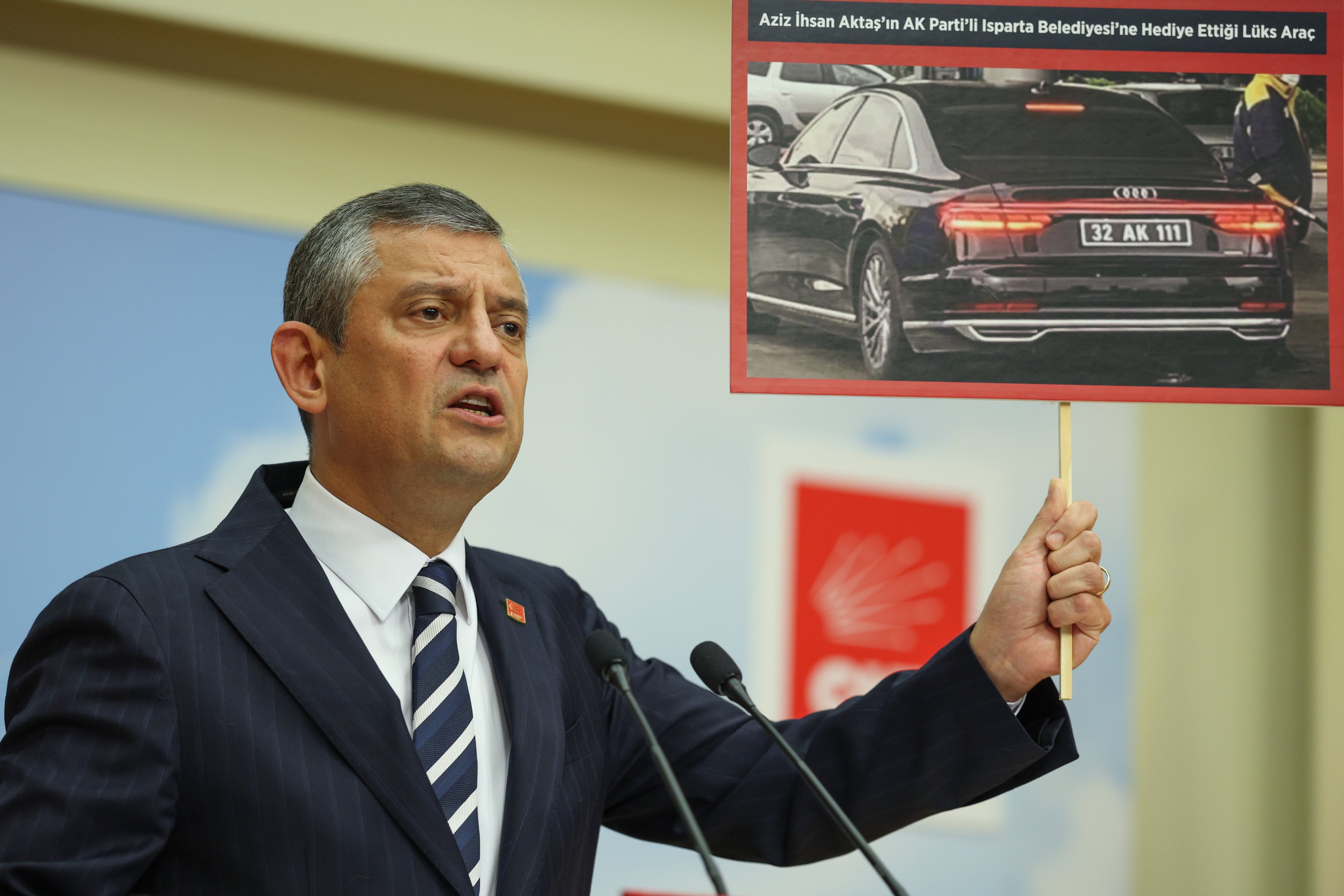 Özgür Özel