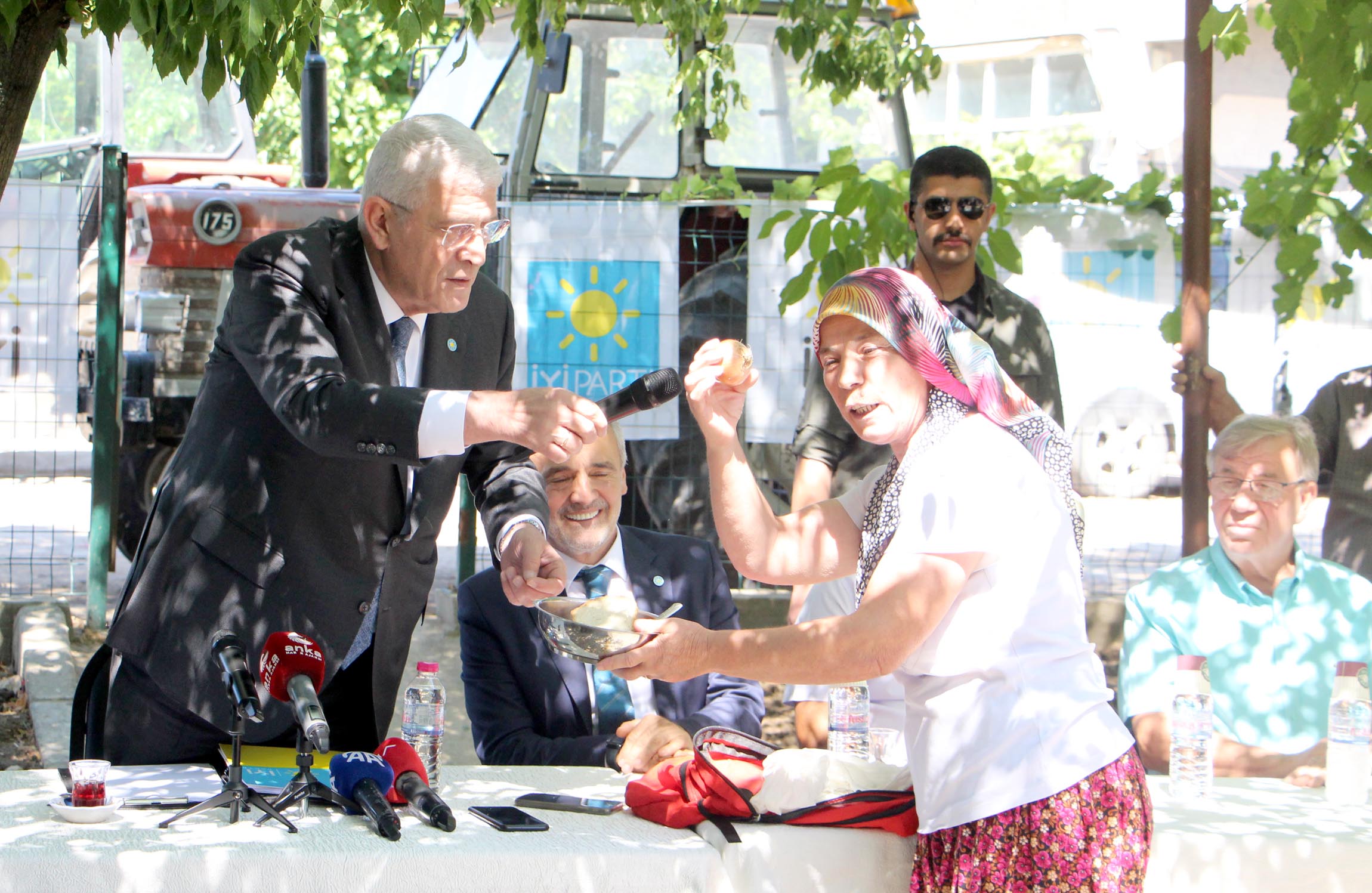 Müsavat Dervişoğlu
