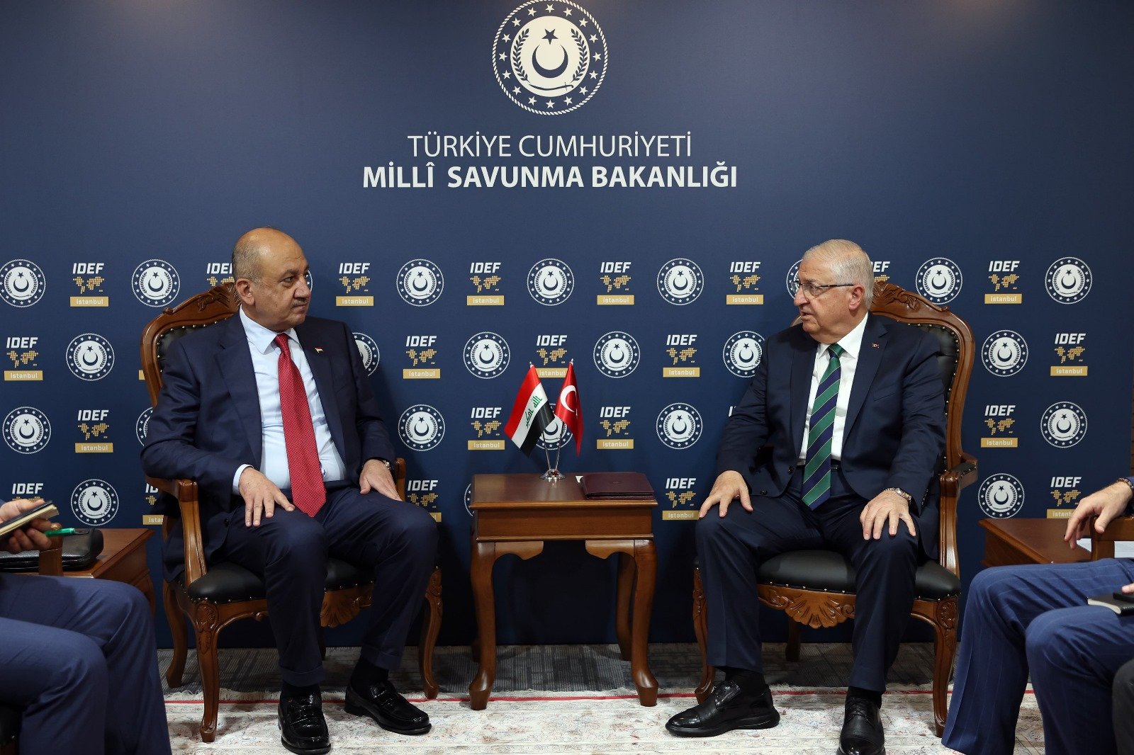 Milli Savunma Bakanı Yaşar Güler ve Irak Savunma Bakanı Sabit Muhammed Said El-Abbasi