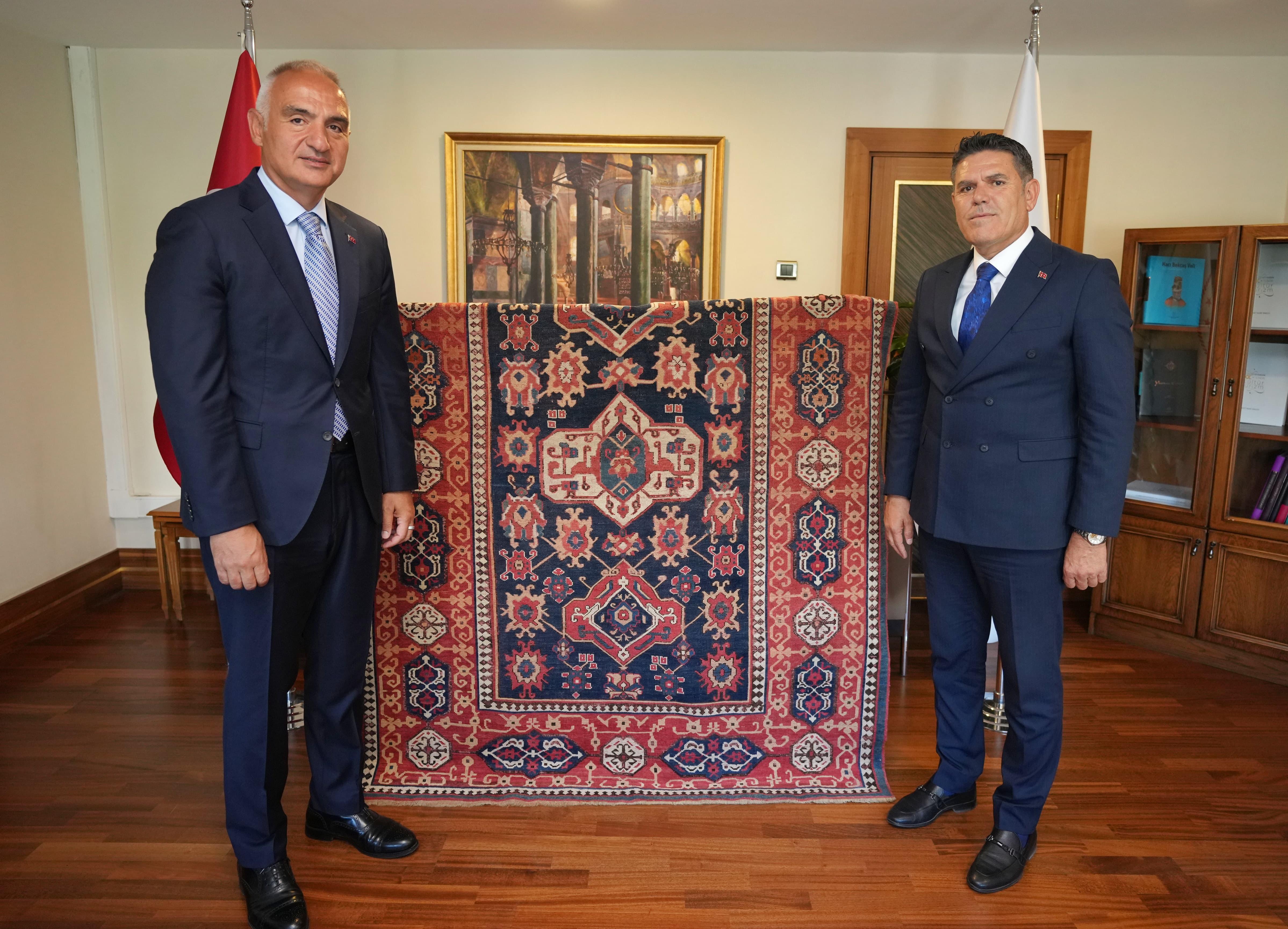 Uşak Halısı Detay