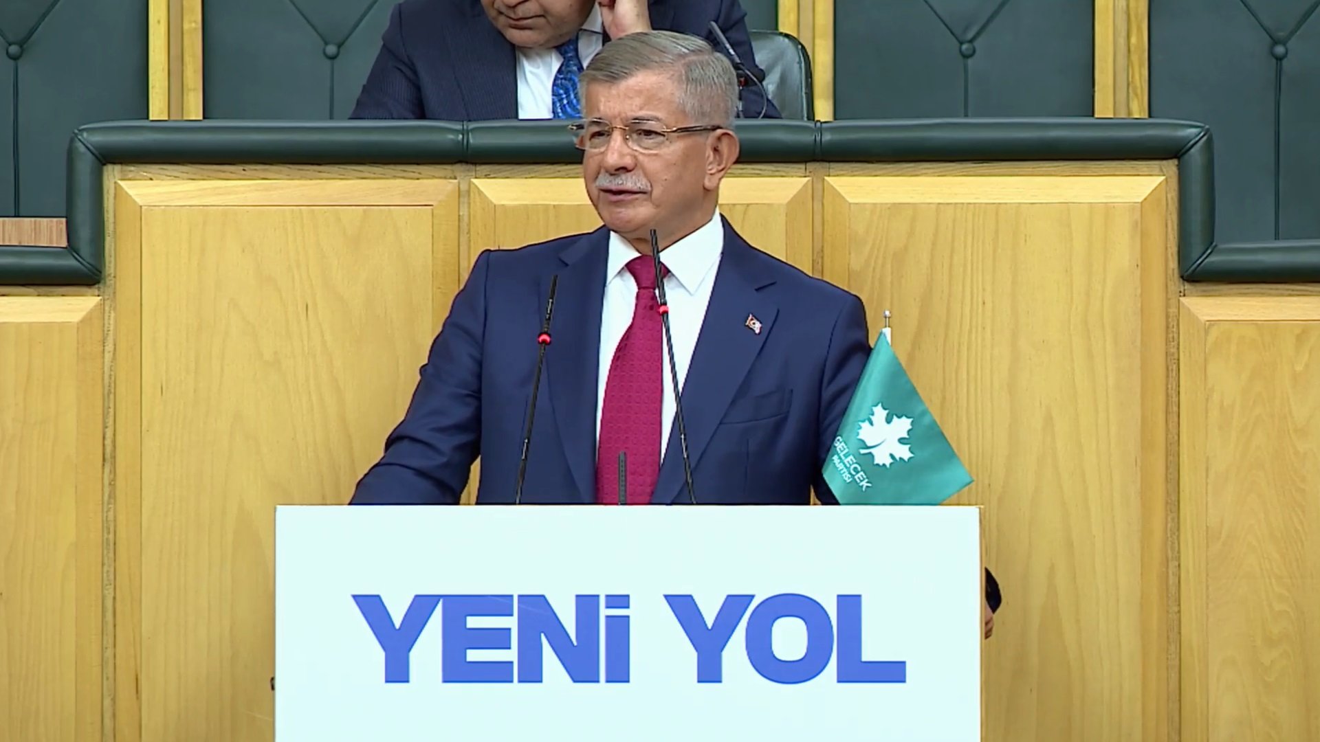 Mahmut Arıkan ve Ahmet Davutoğlu TBMM