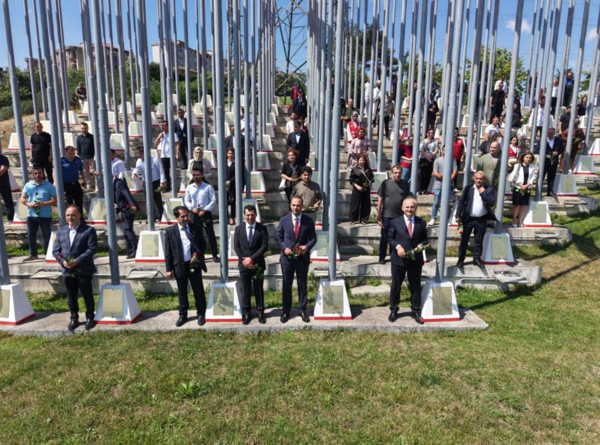 15 Temmuz Şehitleri Anıtı