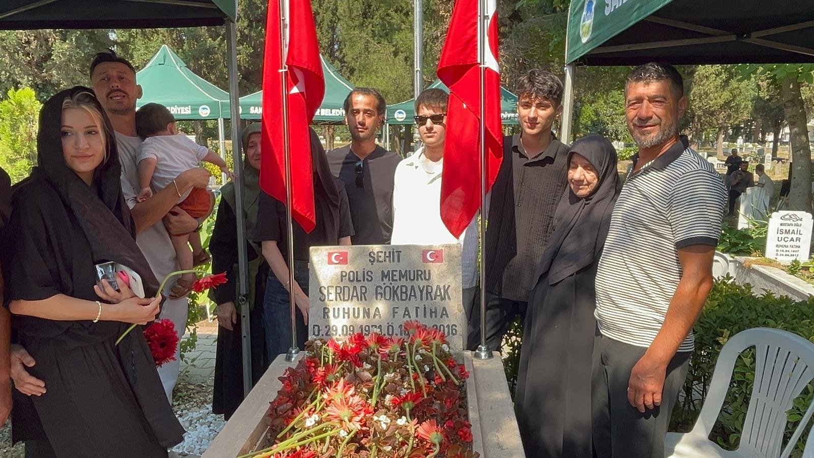 Serdar Gökbayrak mezarı başında anma