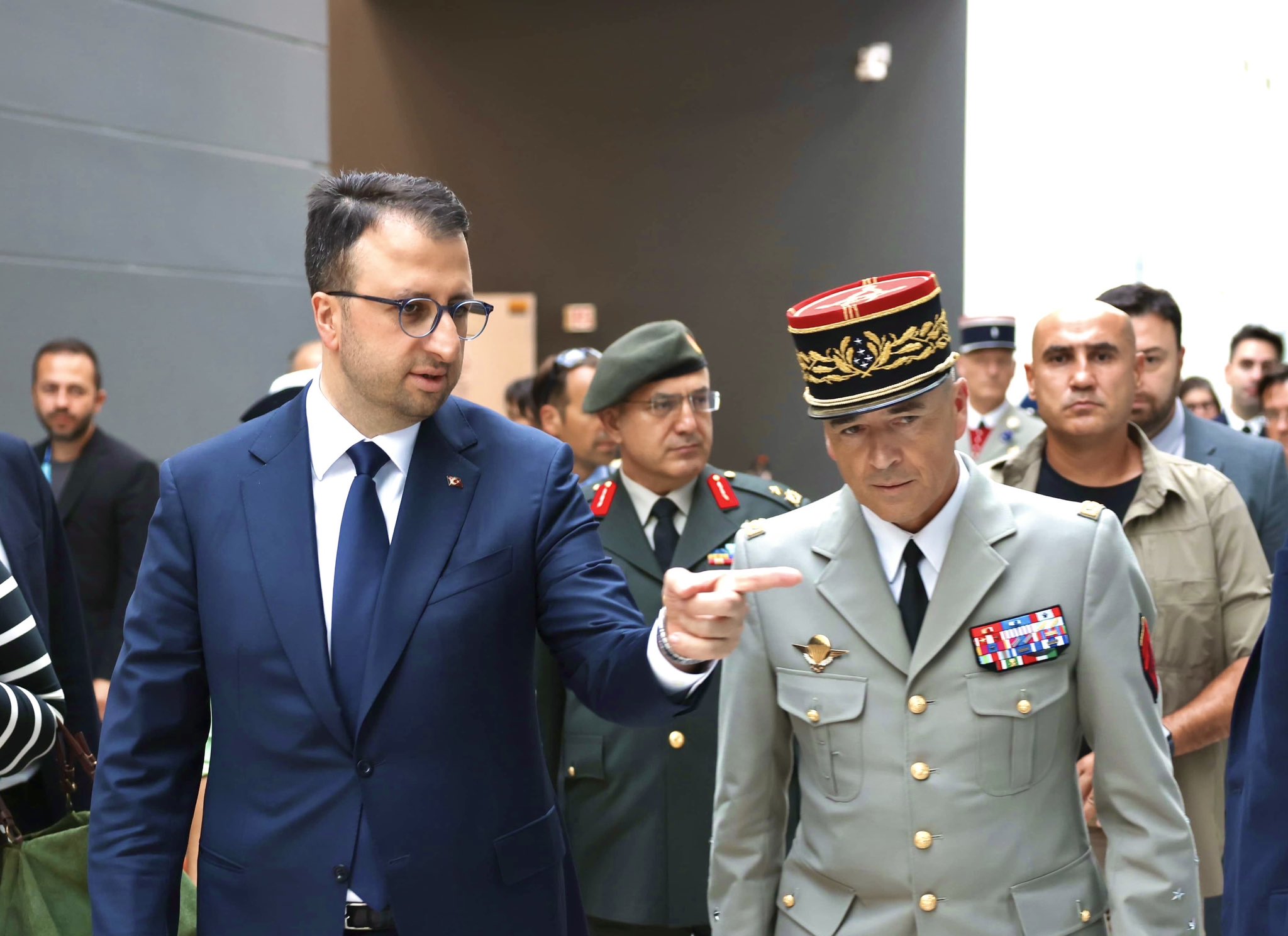 ASELSAN Genel Müdürü Ahmet Akyol ve Fransa Genelkurmay Başkanı Burkhard