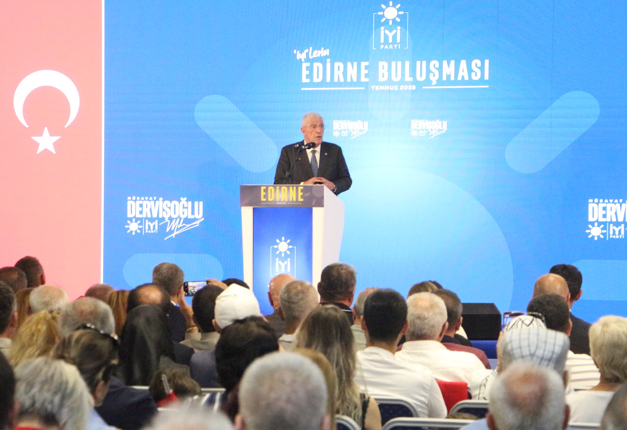 Müsavat Dervişoğlu