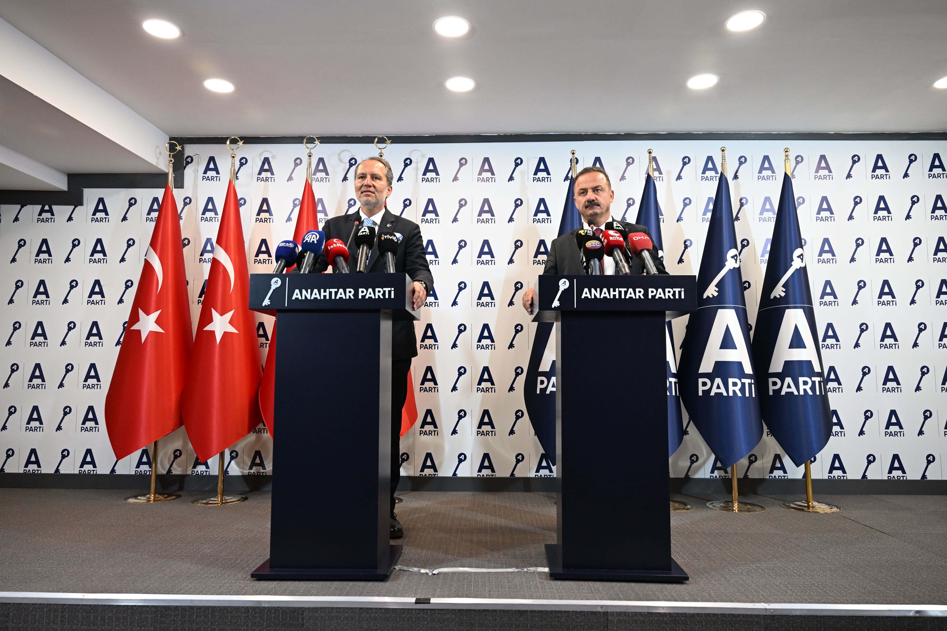 Fatih Erbakan ve Yavuz Ağıralioğlu basın toplantısı