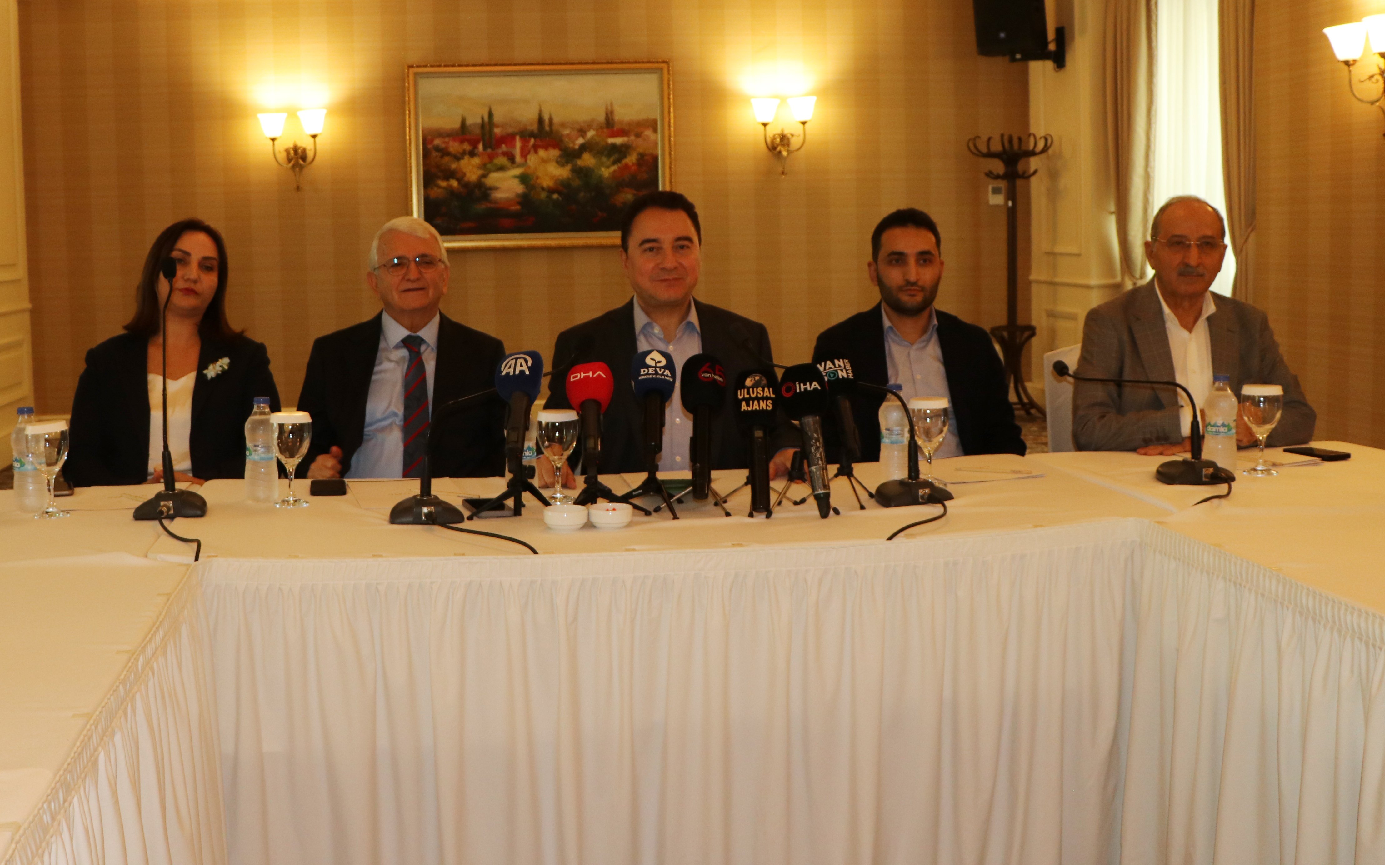 Ali Babacan Van Toplantısı