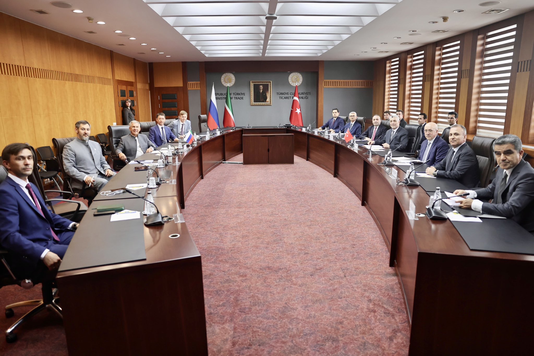 Ticaret Bakanı Ömer Bolat ve Tataristan Reisi Rüstem Minnihanov görüşmesi