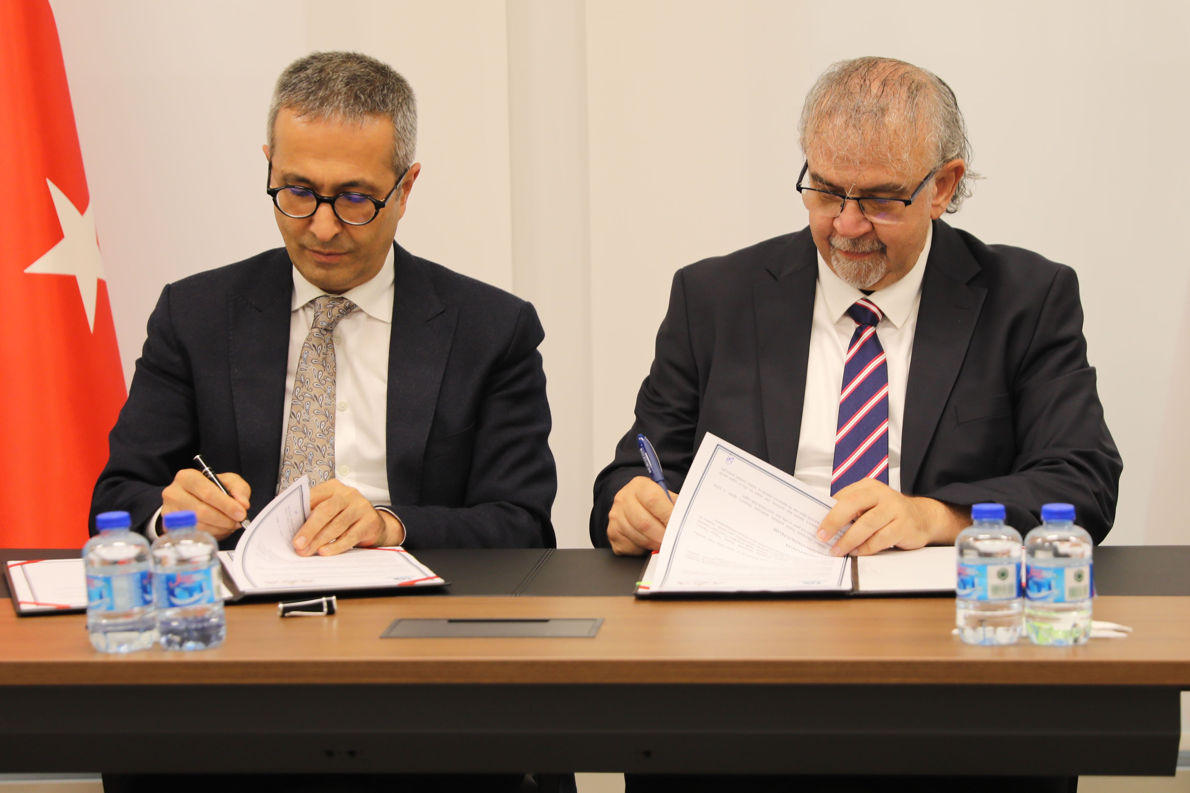 KKTC Türk Dili İmza Töreni