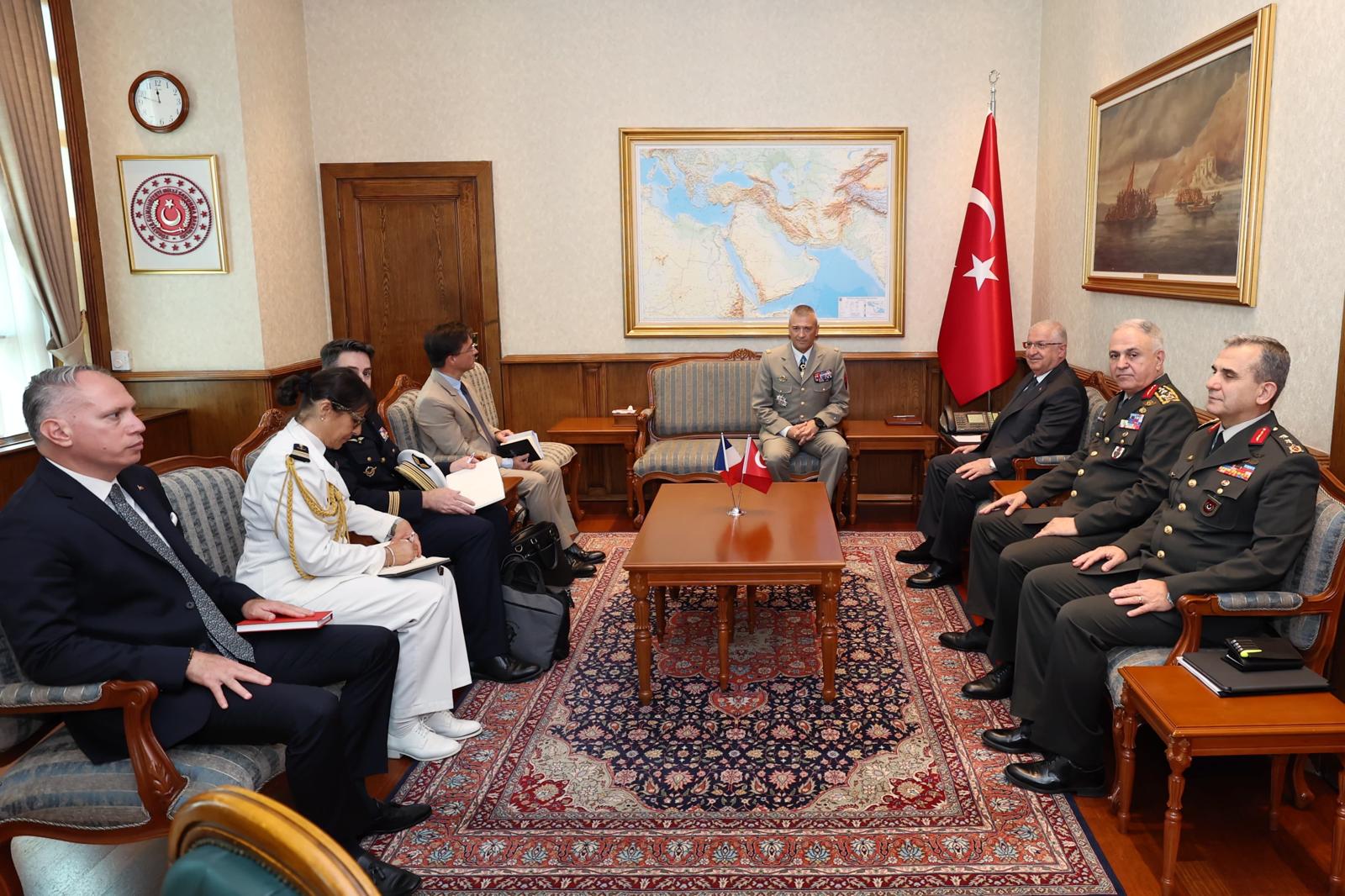 Milli Savunma Bakanı Yaşar Güler ve Fransa Genelkurmay Başkanı Thierry Burkhard