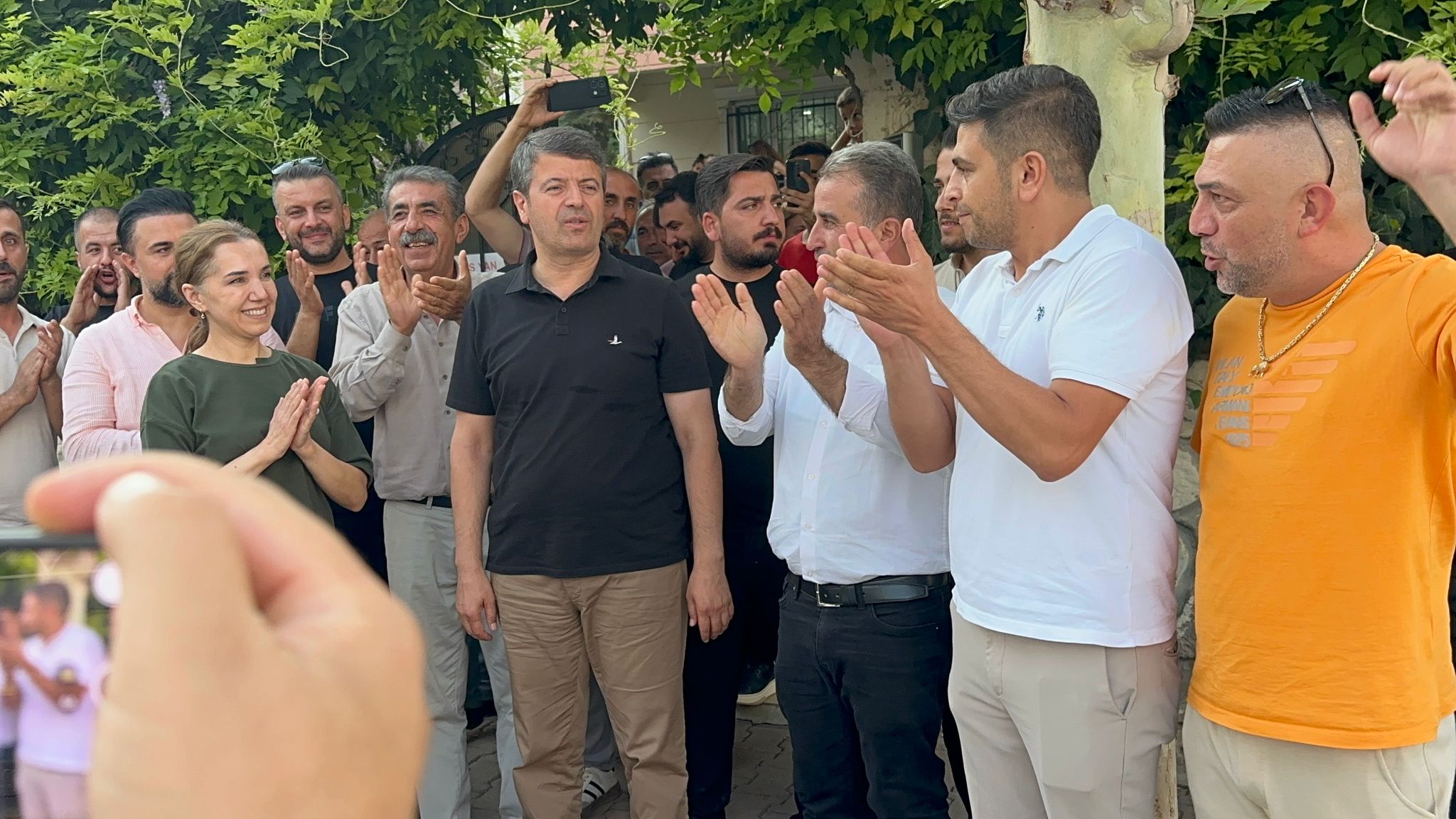 Abdurrahman Tutdere destekçileri