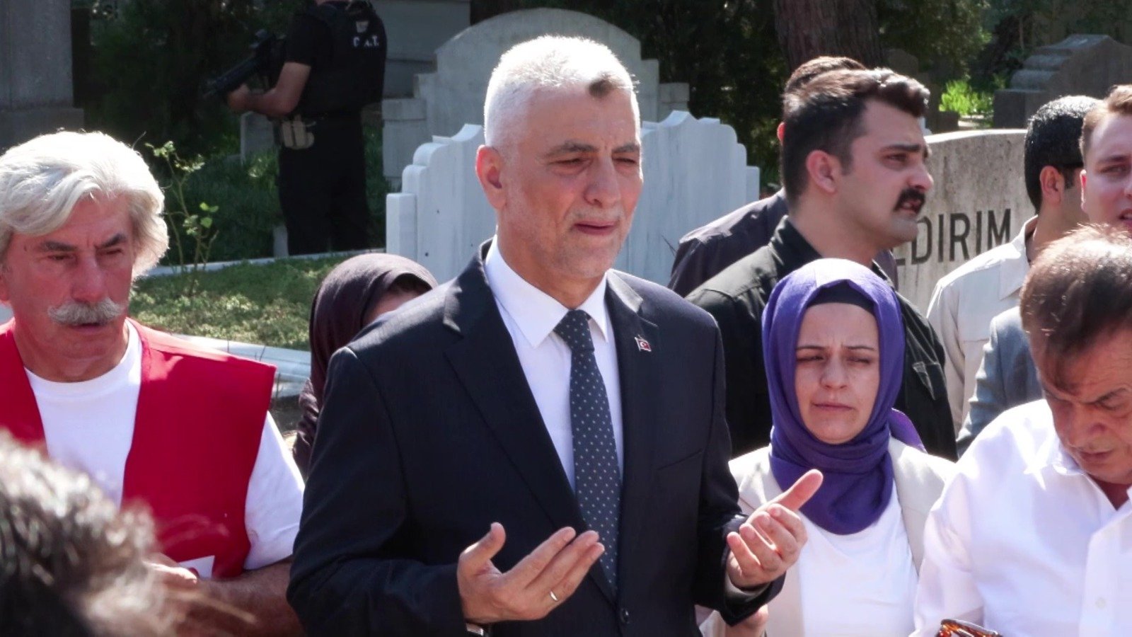 15 Temmuz Şehitliği ziyaretinde devlet erkanı