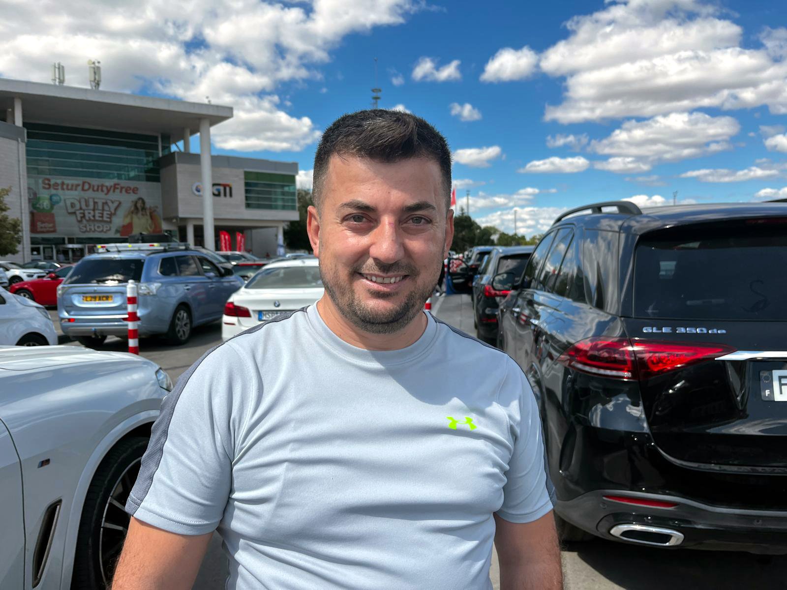 Serkan Kızılay sınır kapısında
