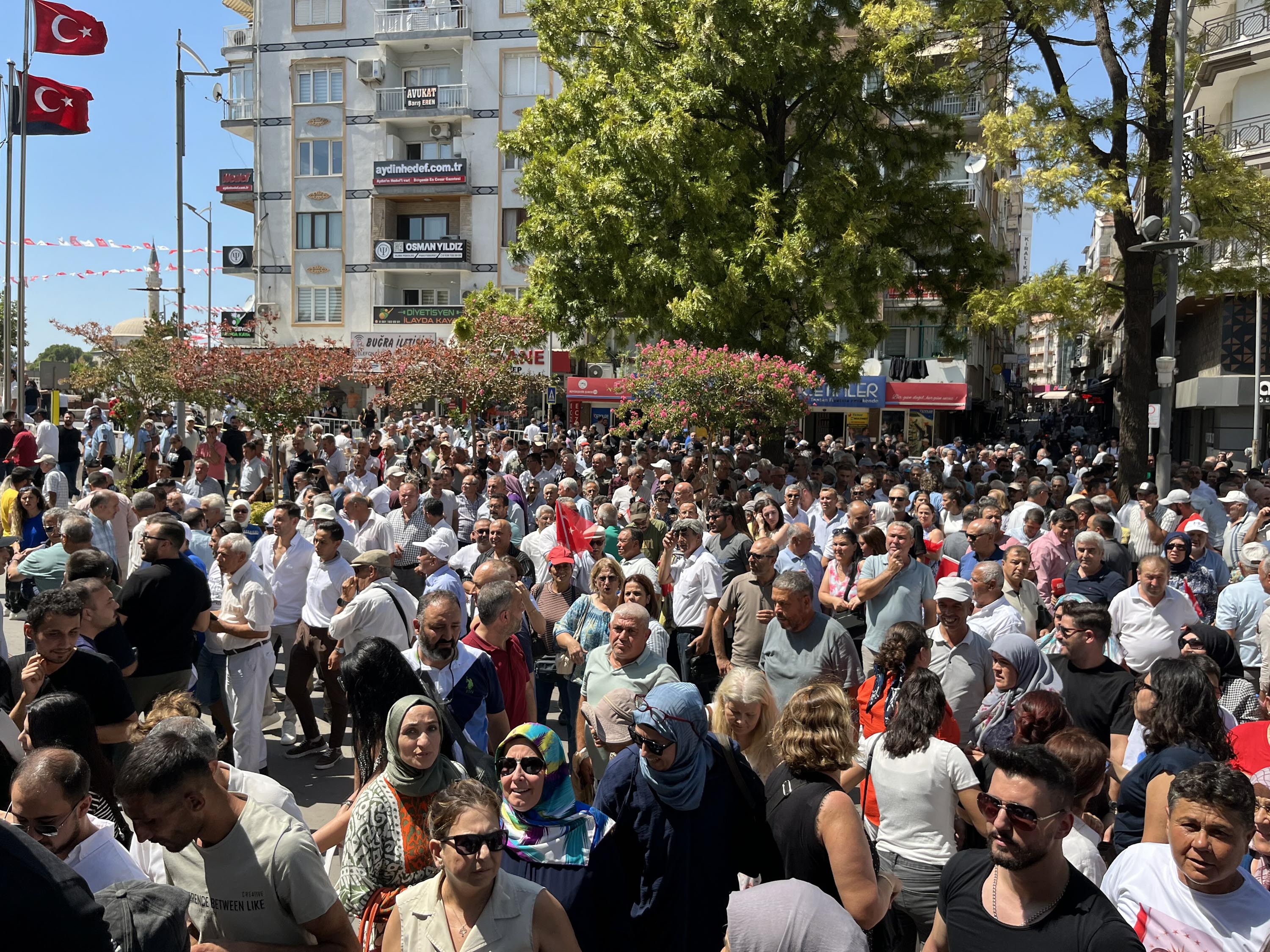 AK Parti Aydın il yönetimi