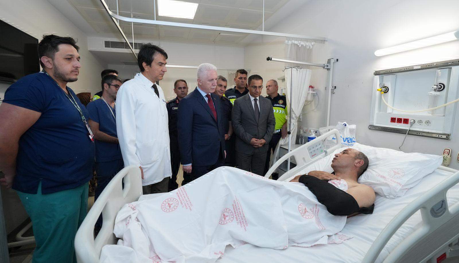 İstanbul Valisi Davut Gül Jandarma Personelini Ziyaret