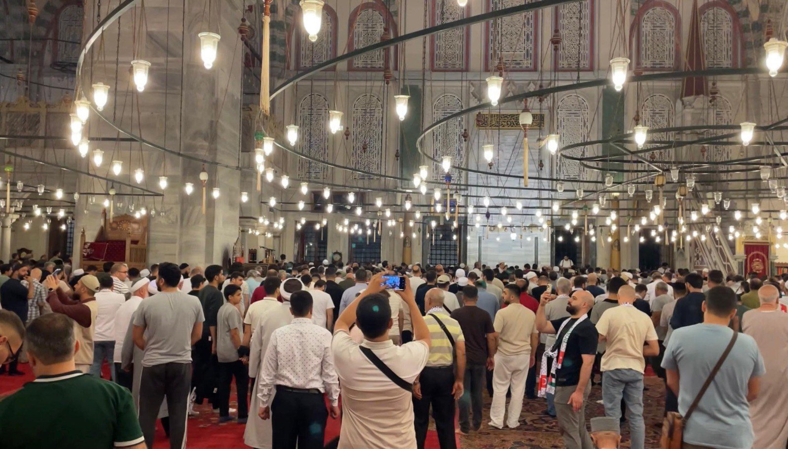 Fatih Camii Gazze Duası