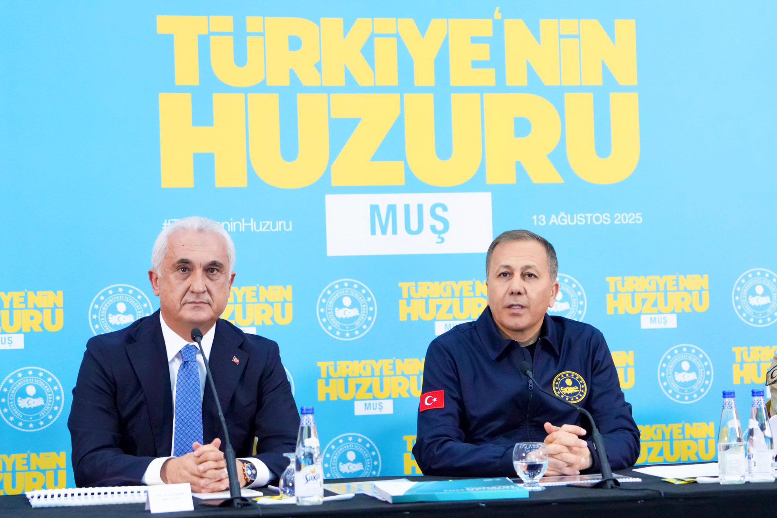 Bakan Yerlikaya konuşma yapıyor