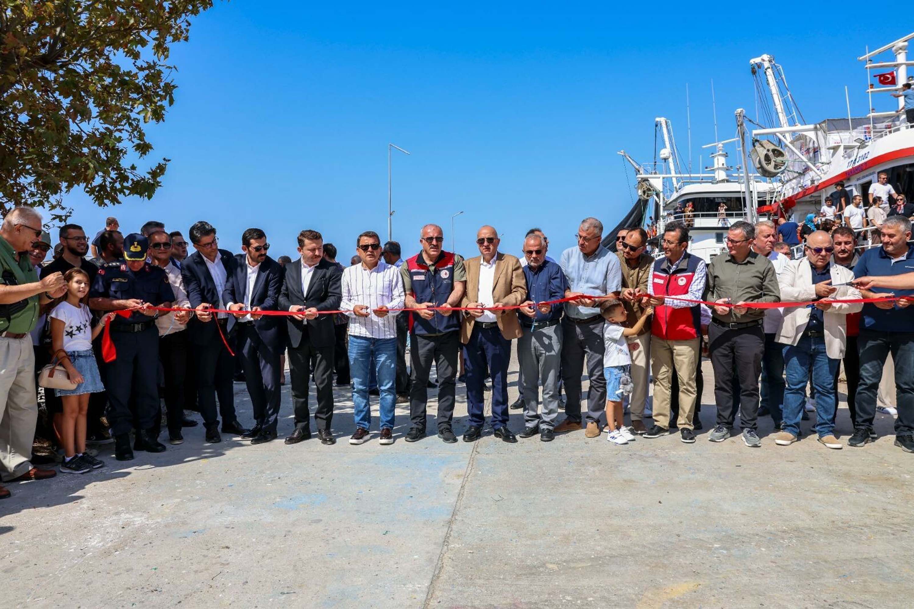 Çanakkale balıkçılar dualarla denize açılış