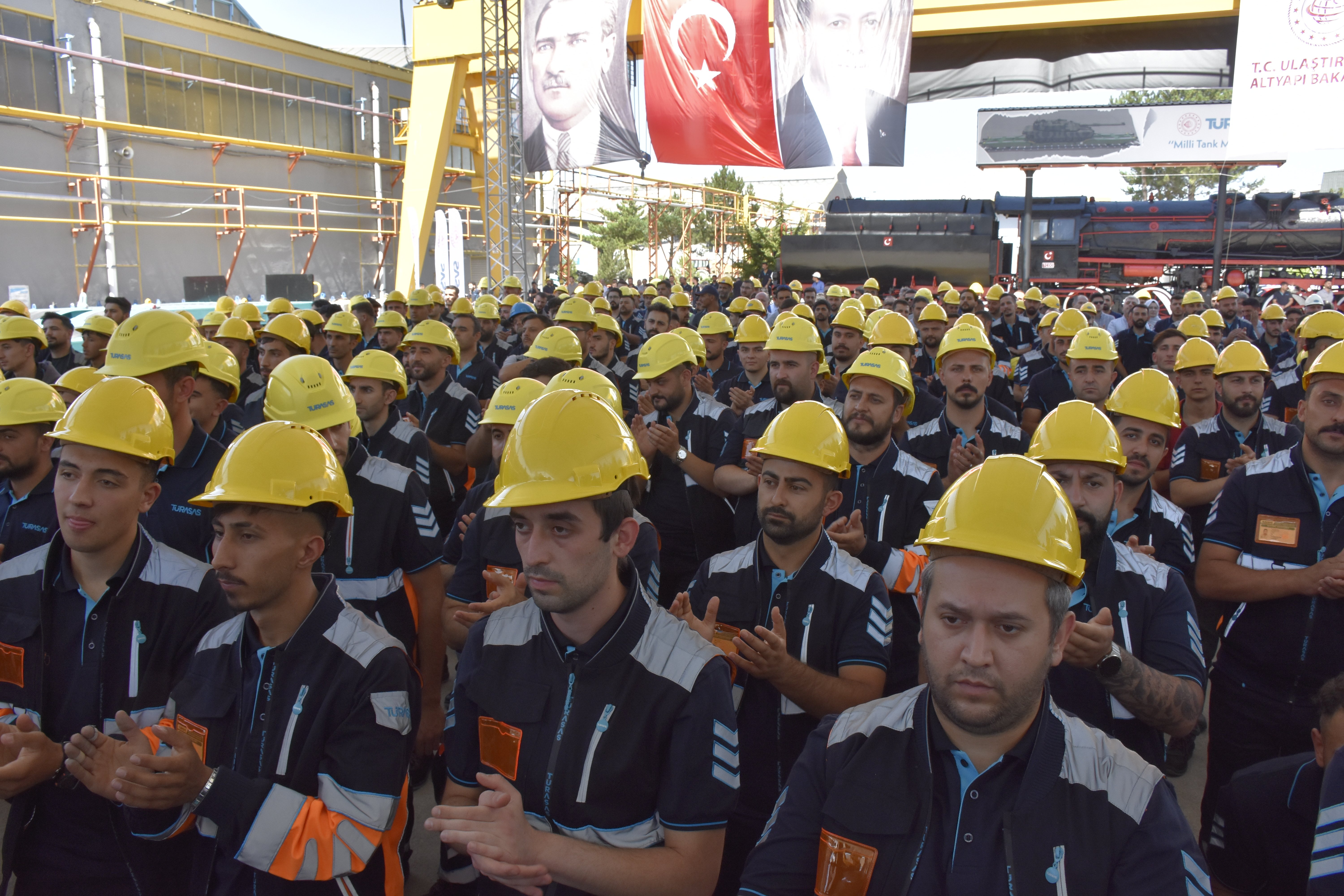 Bakan Uraloğlu Konuşma Yapıyor