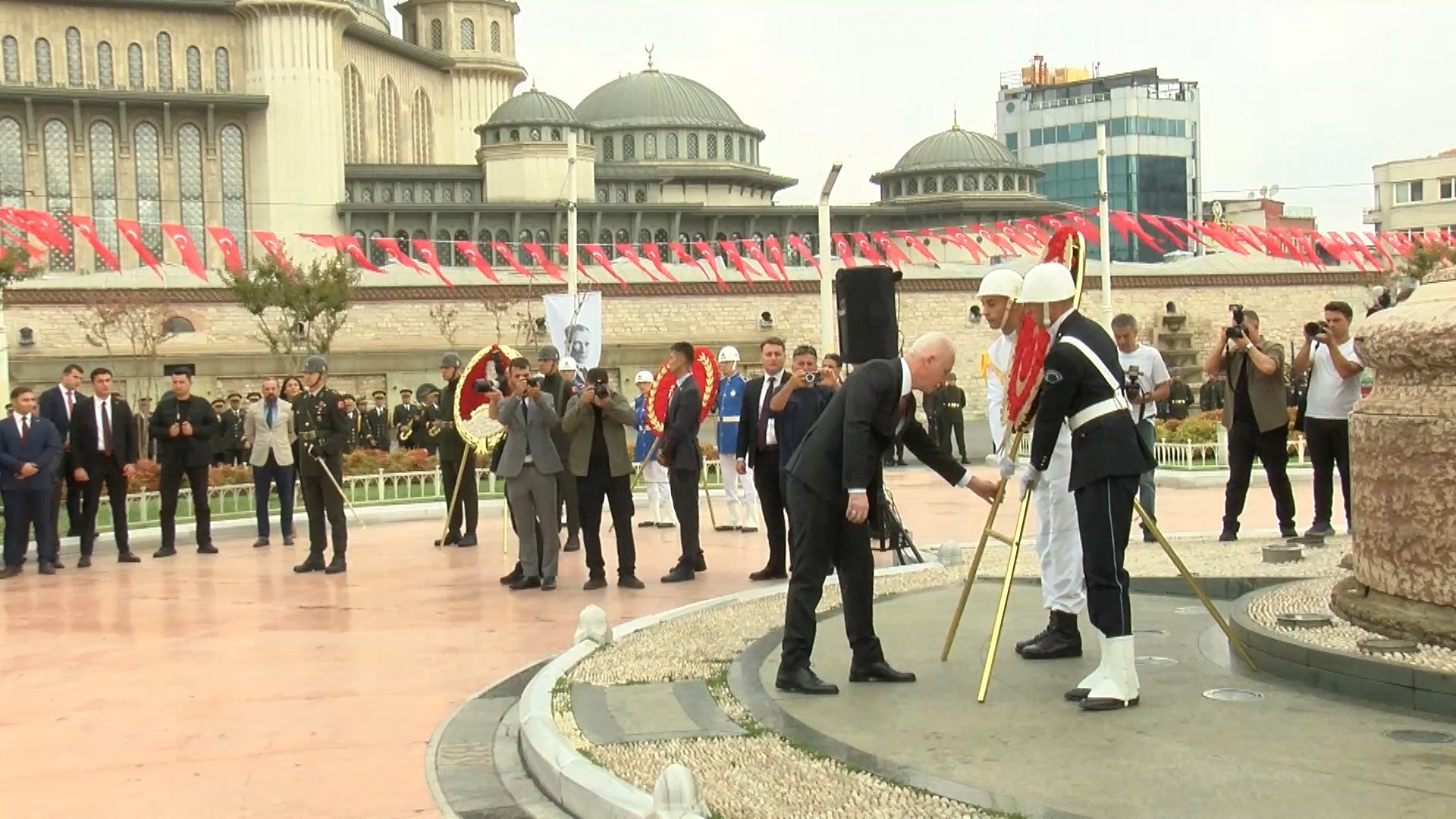 İstanbul Valisi Davut Gül Tören