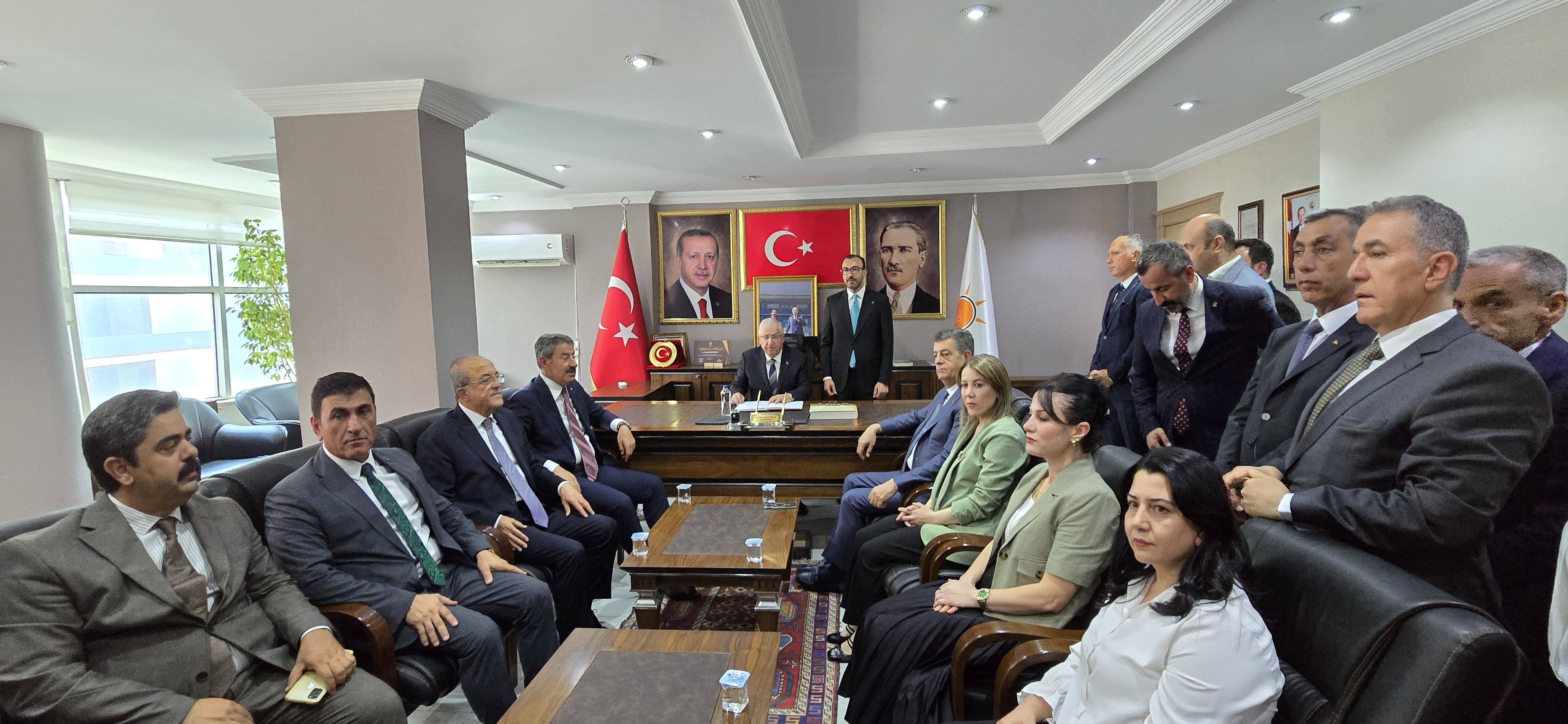 Bakan Güler temasları