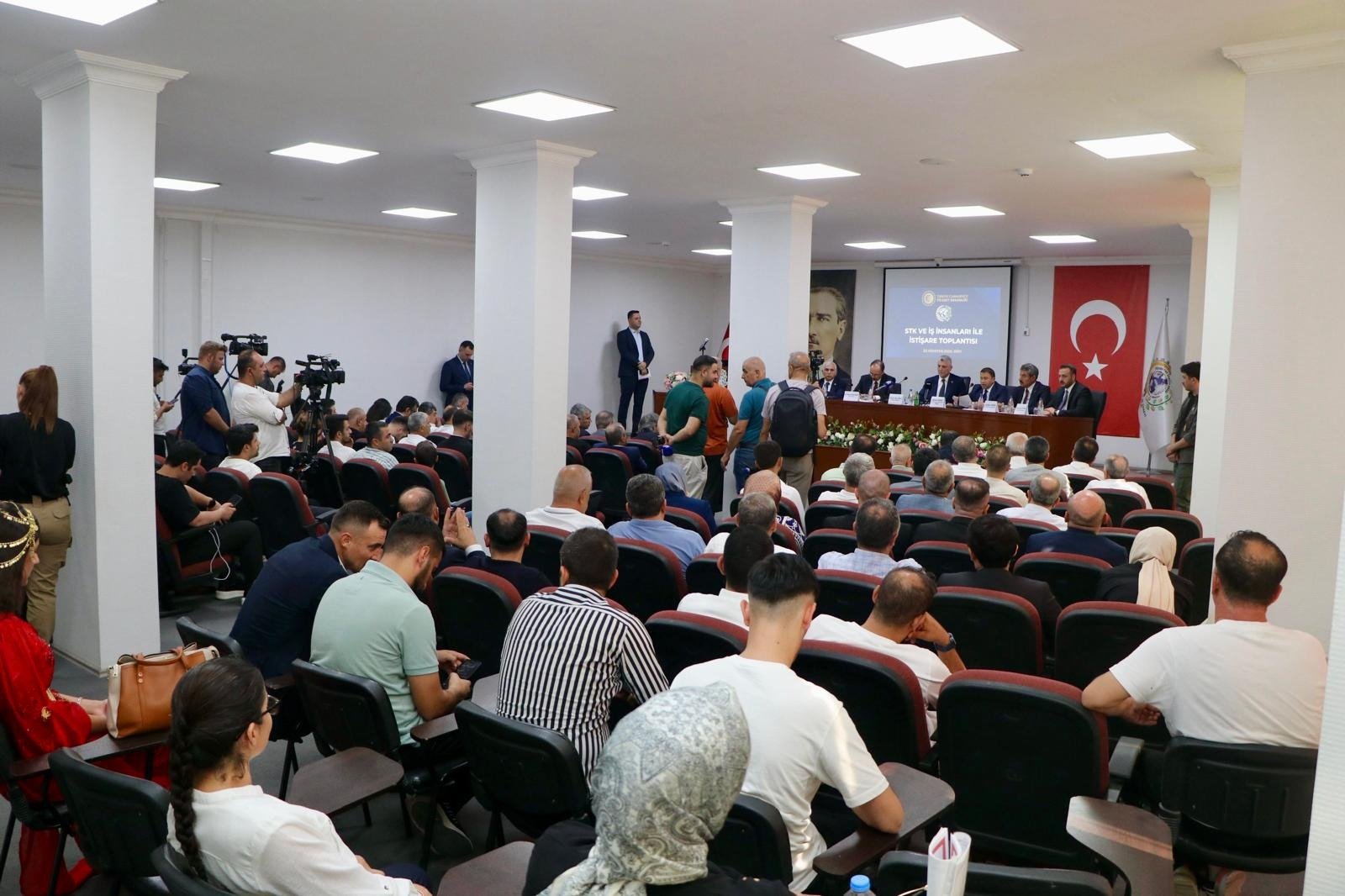 Bakan Bolat Esnaf Ziyareti