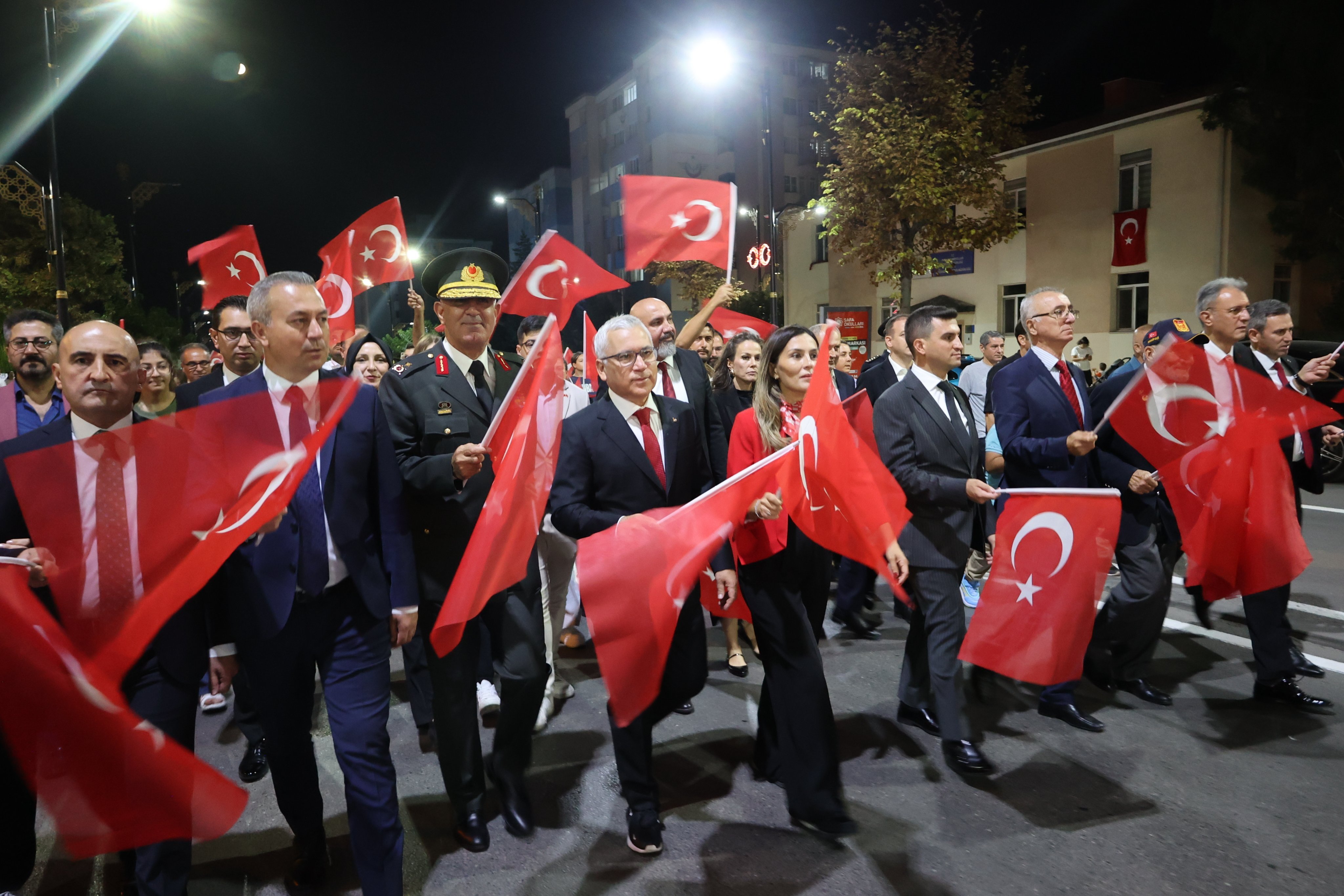 Vatandaş Katılımı Zafer Yürüyüşü