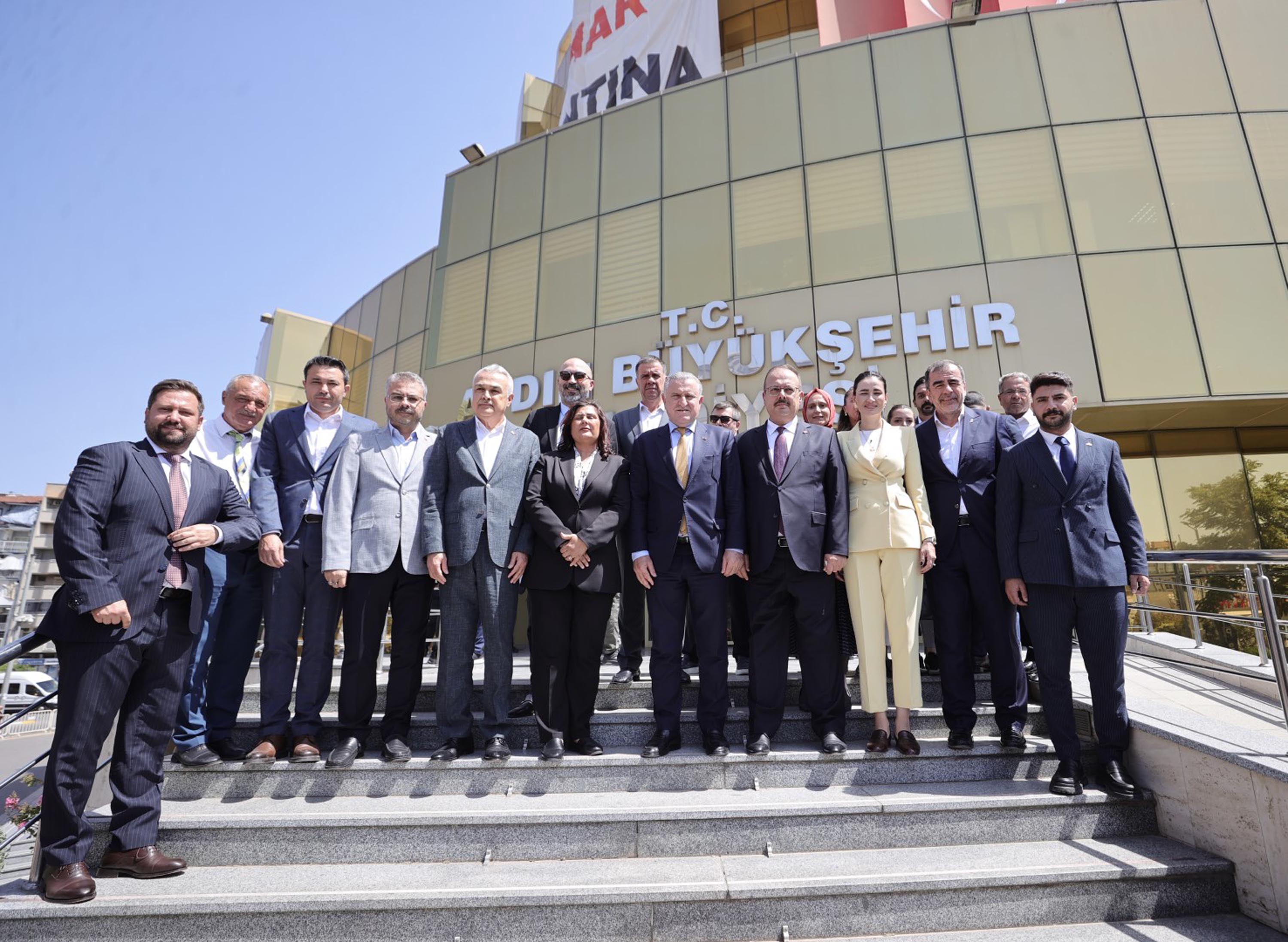 Bakan Bak Aydın Belediye ziyareti