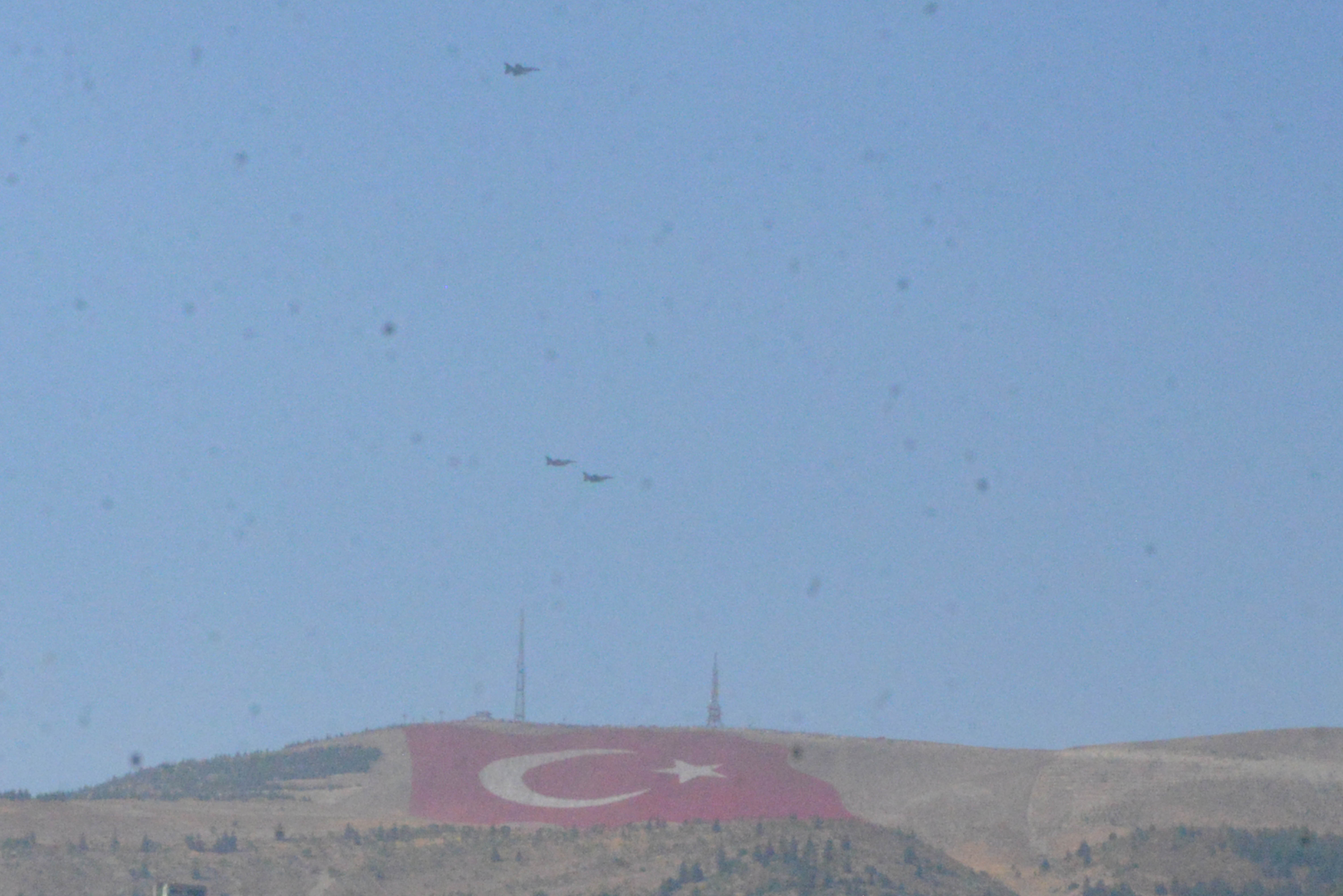 Ahır Dağı Türk bayrağı