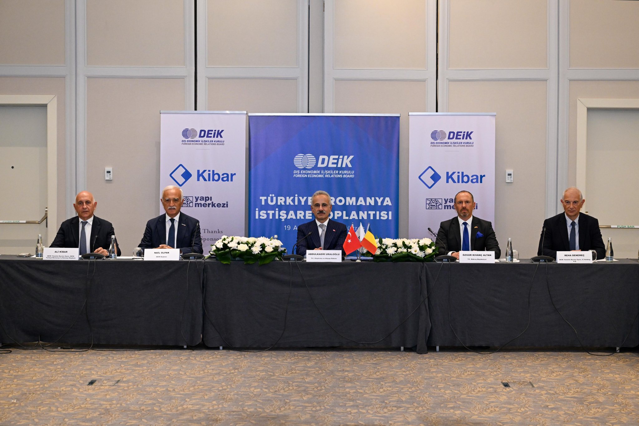 Bakan Abdulkadir Uraloğlu Bükreş Toplantısı